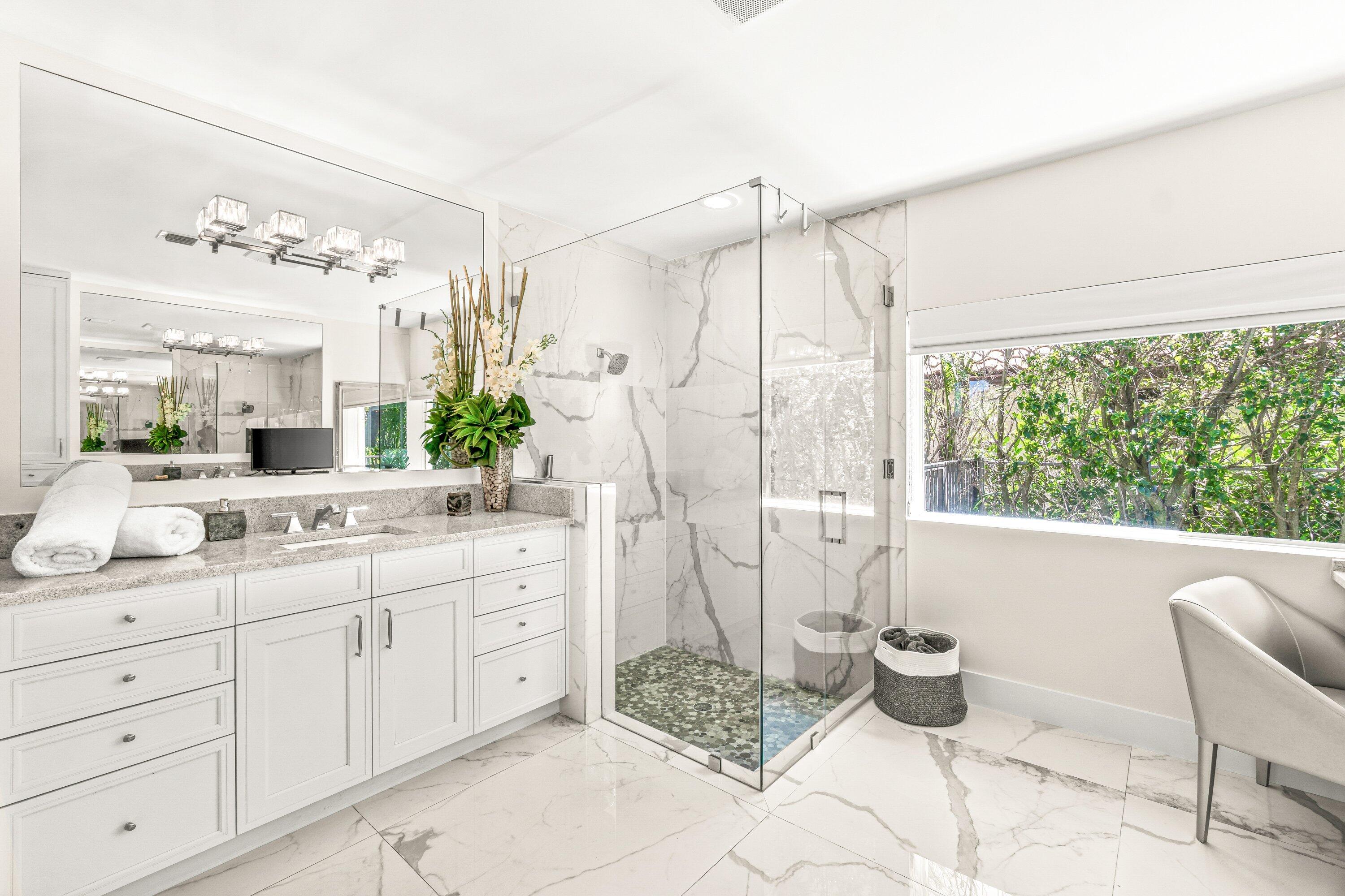 2367 Queen Palm Road