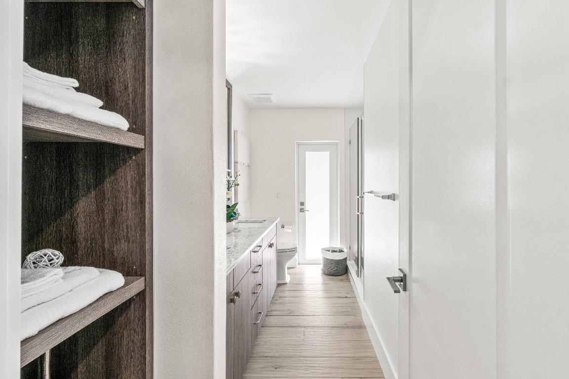 2367 Queen Palm Road