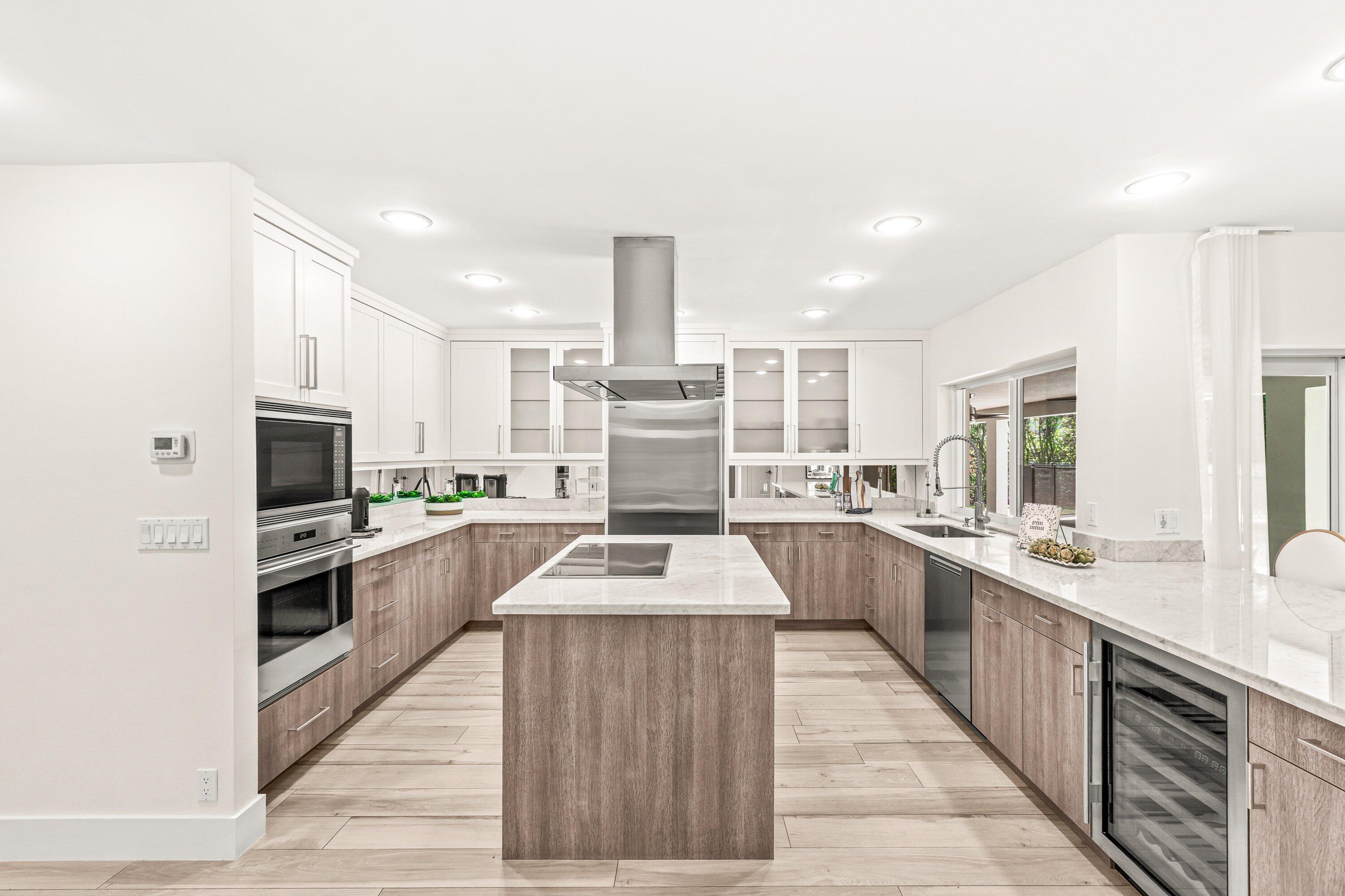 2367 Queen Palm Road