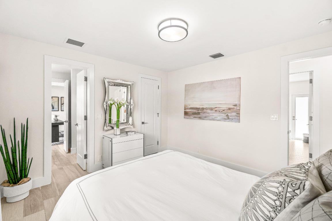 2367 Queen Palm Road