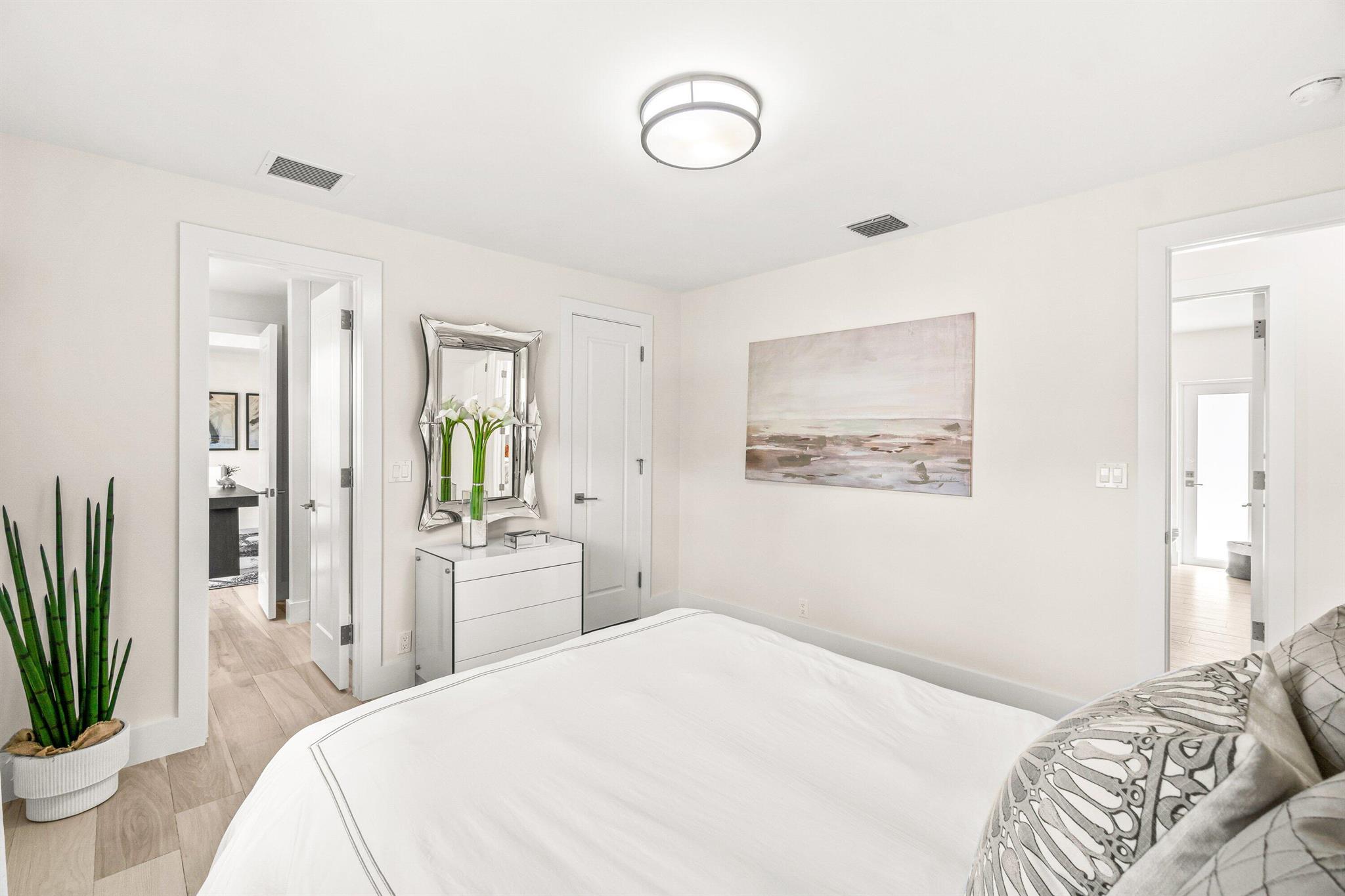 2367 Queen Palm Road