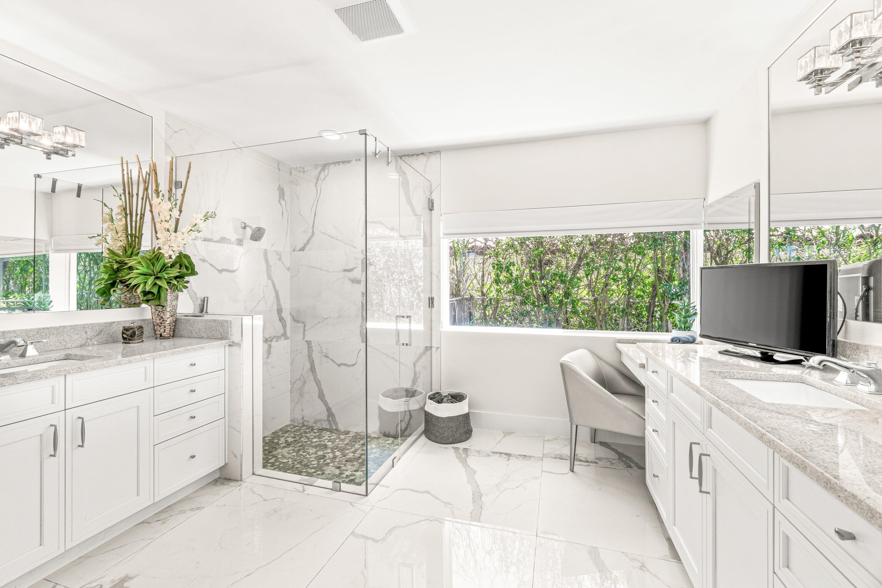 2367 Queen Palm Road