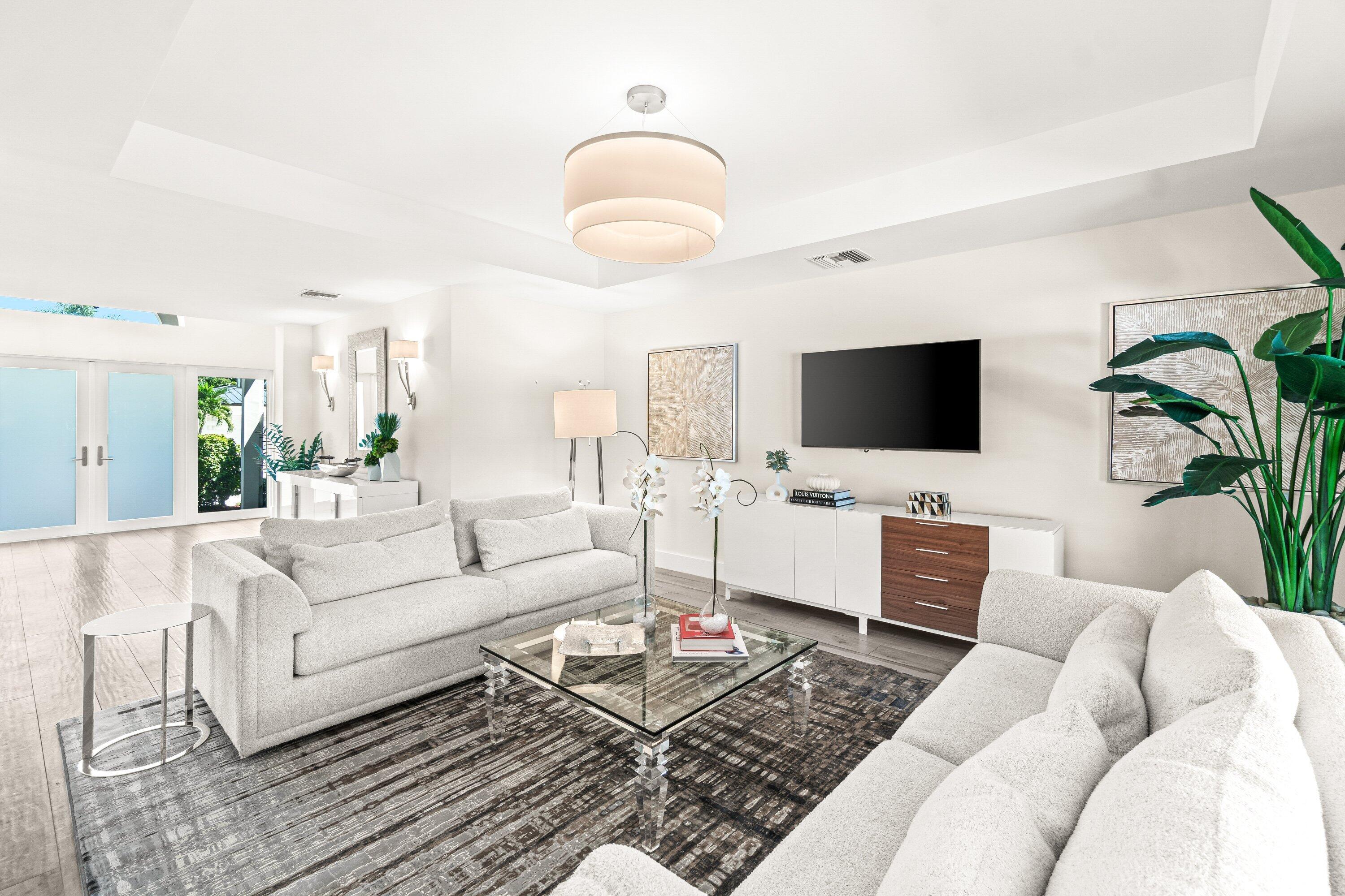 2367 Queen Palm Road