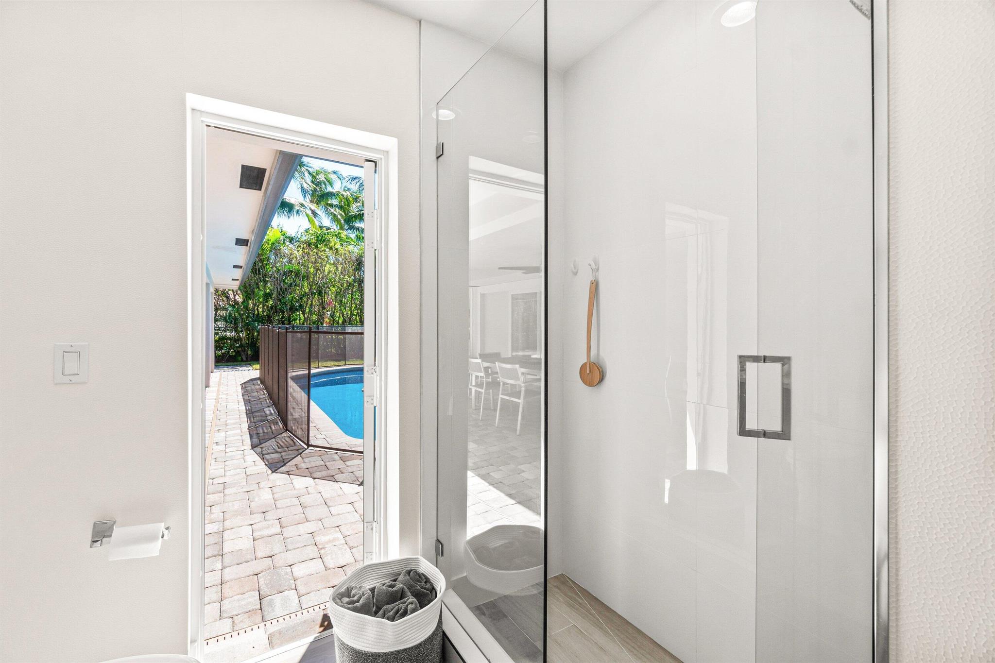 2367 Queen Palm Road