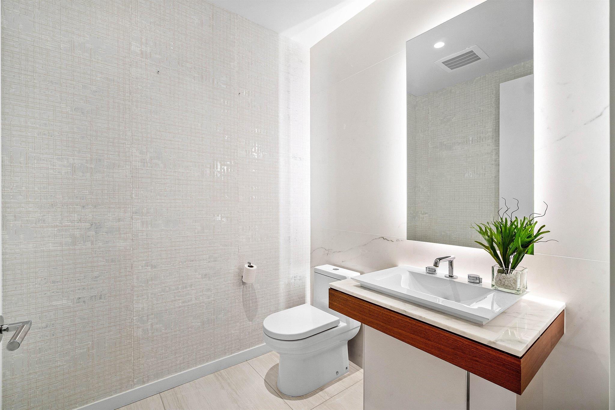 200 SE Mizner Boulevard 608