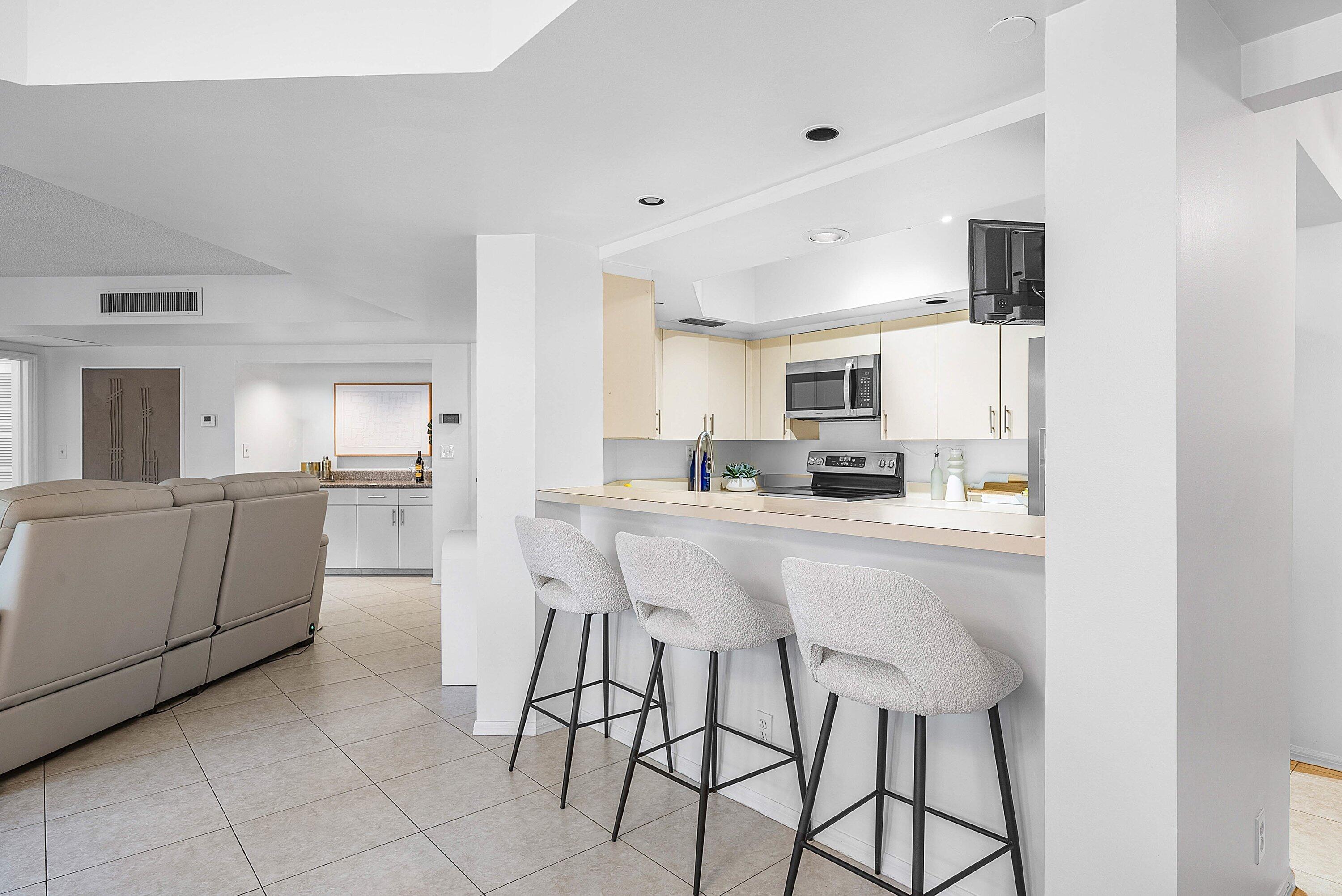 100 SE 5th Avenue 210