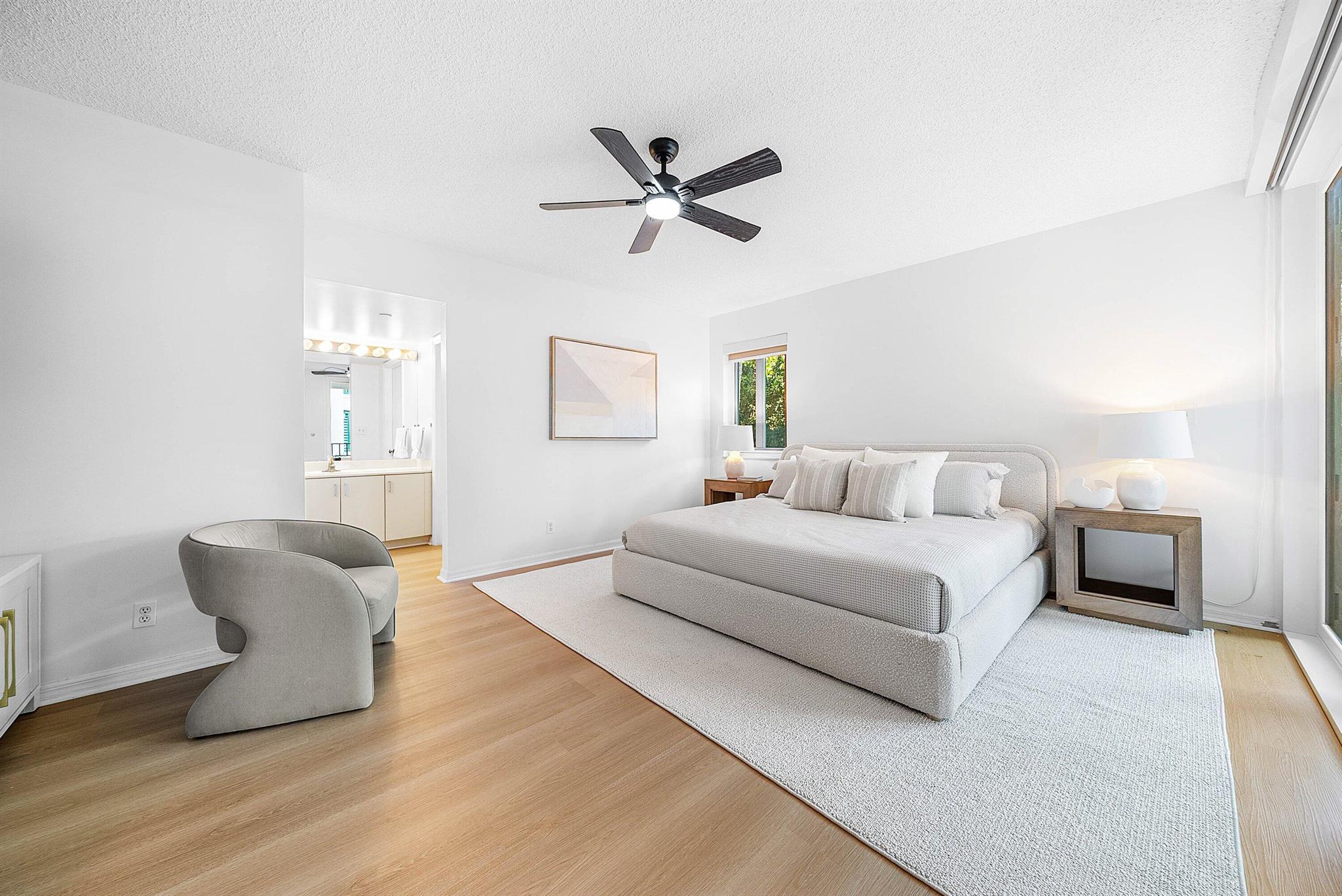 100 SE 5th Avenue 210