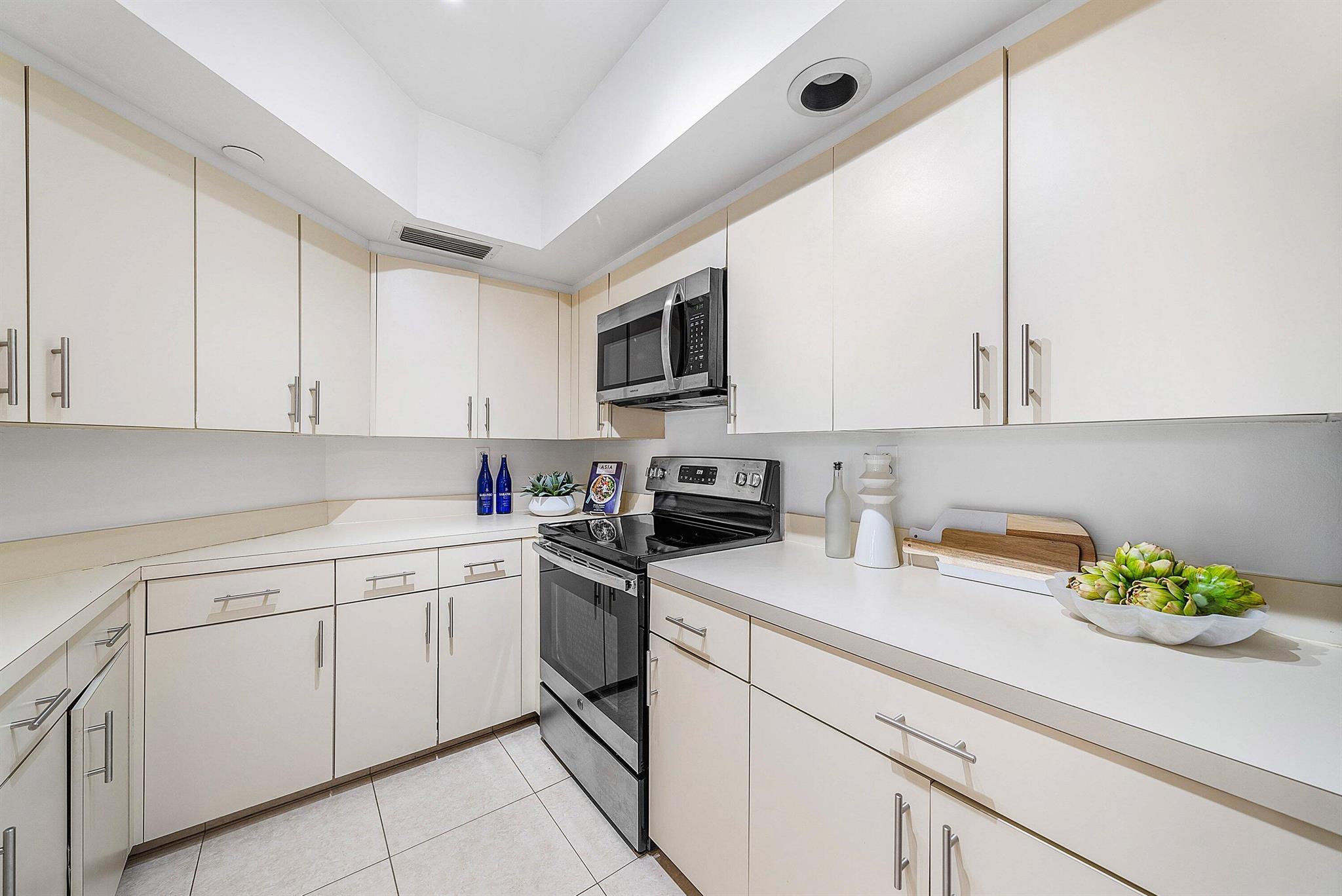 100 SE 5th Avenue 210