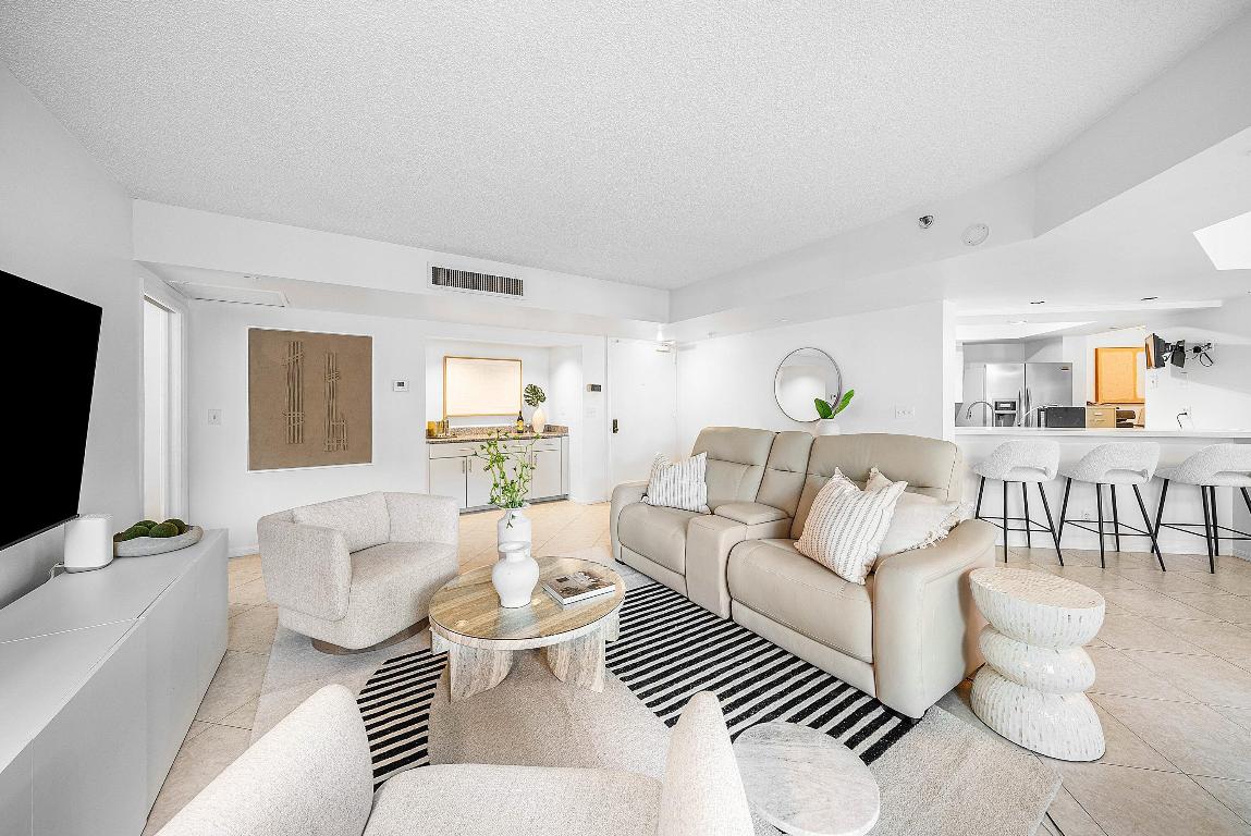 100 SE 5th Avenue 210