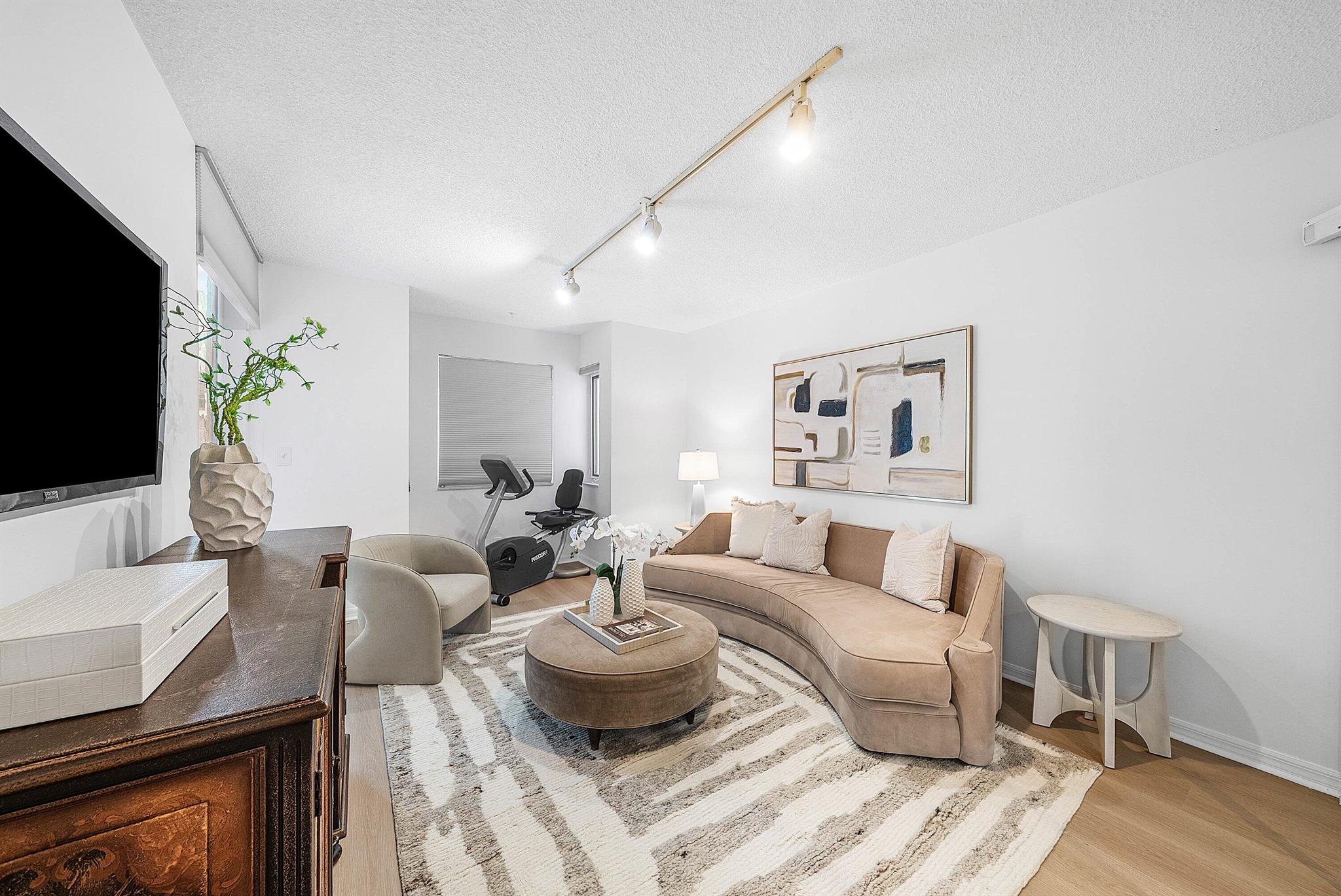 100 SE 5th Avenue 210