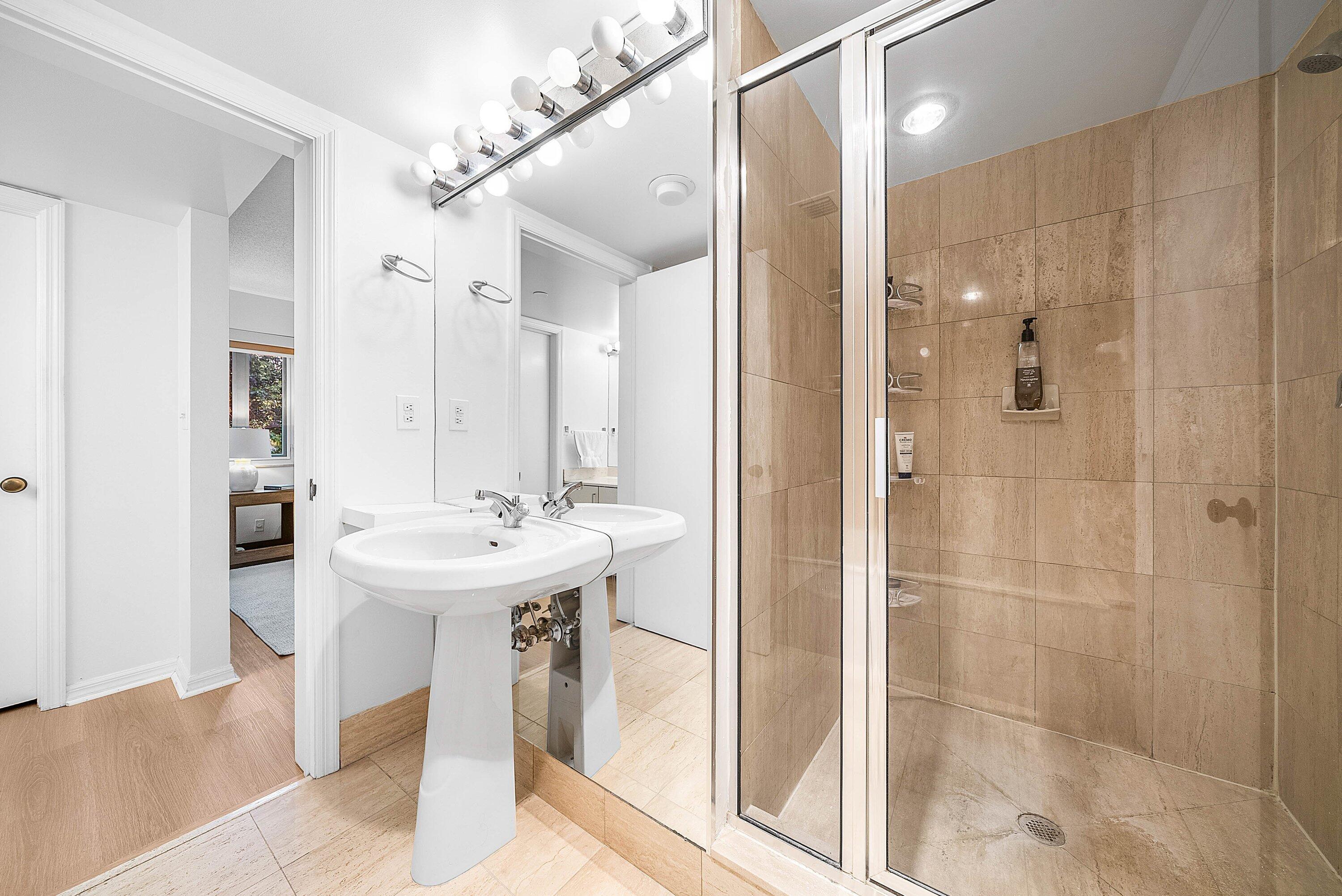 100 SE 5th Avenue 210