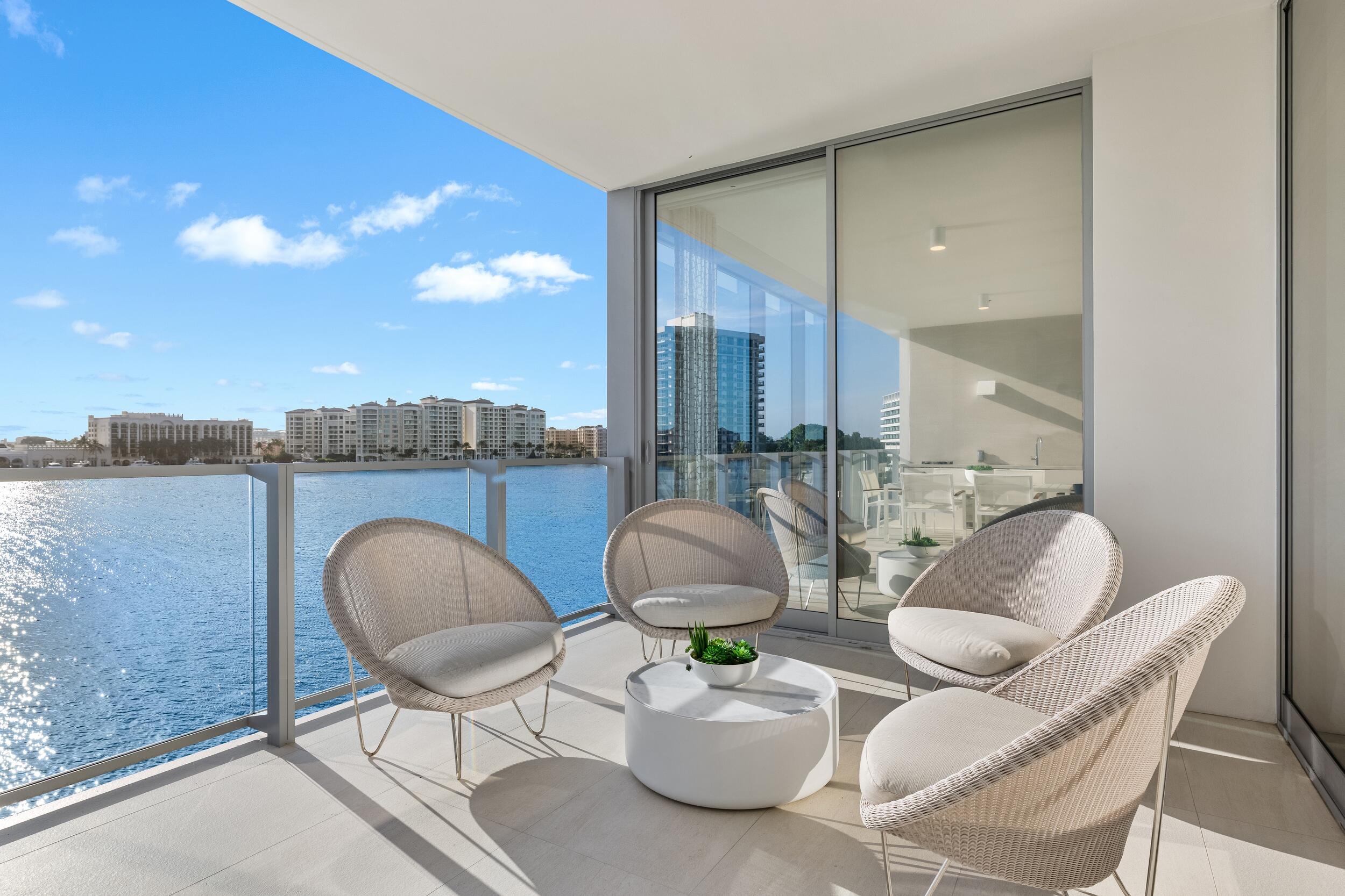 725 S Ocean Boulevard 402