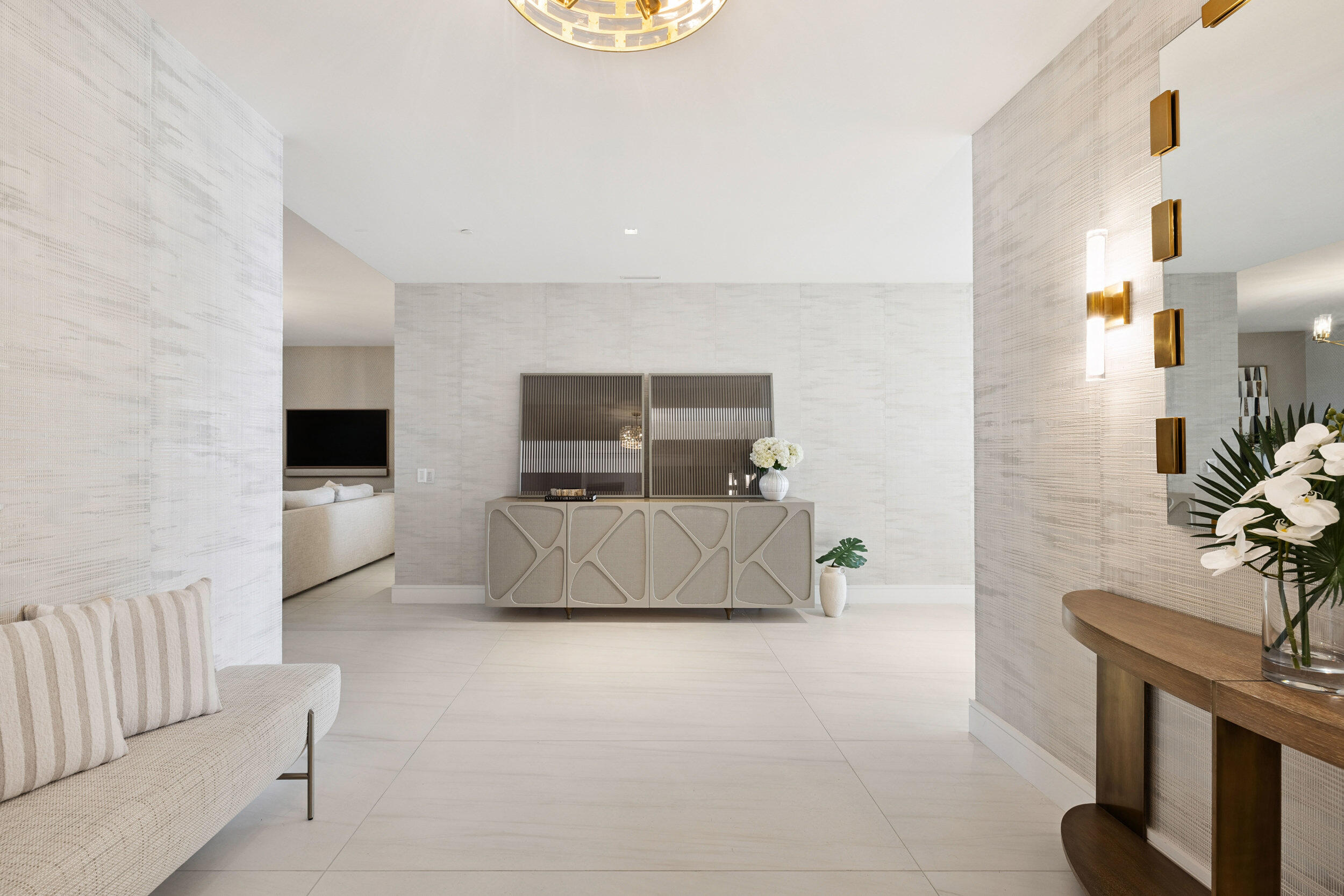 725 S Ocean Boulevard 402