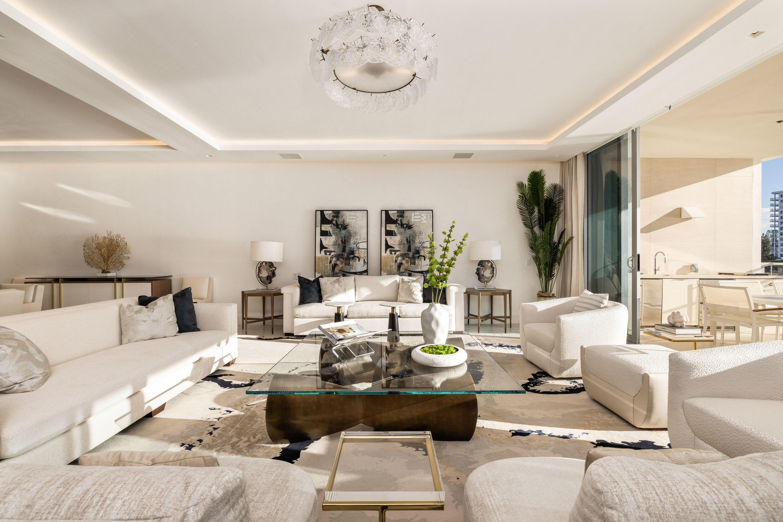 725 S Ocean Boulevard 402