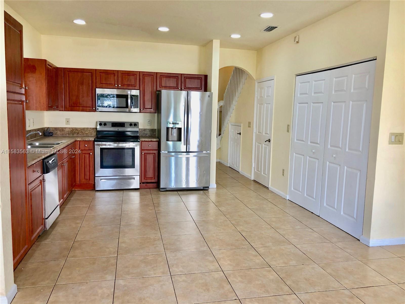 3069 NW 30th Pl # 3069