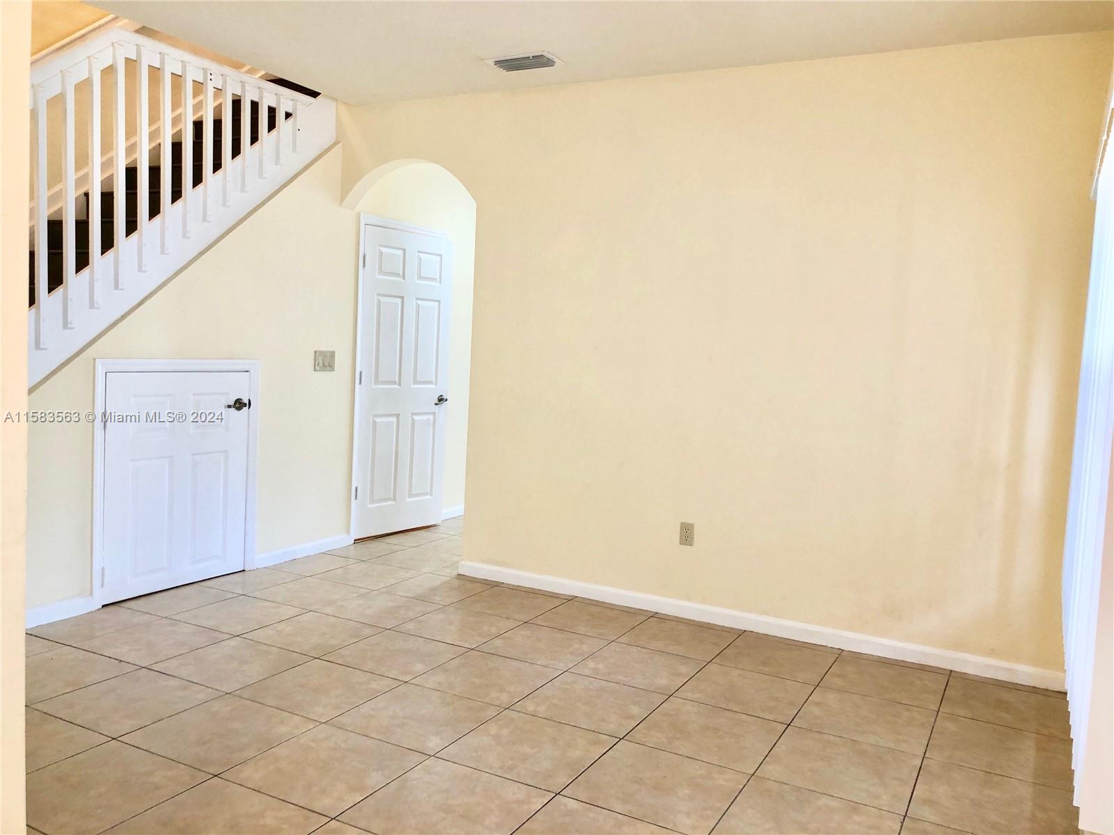 3069 NW 30th Pl # 3069