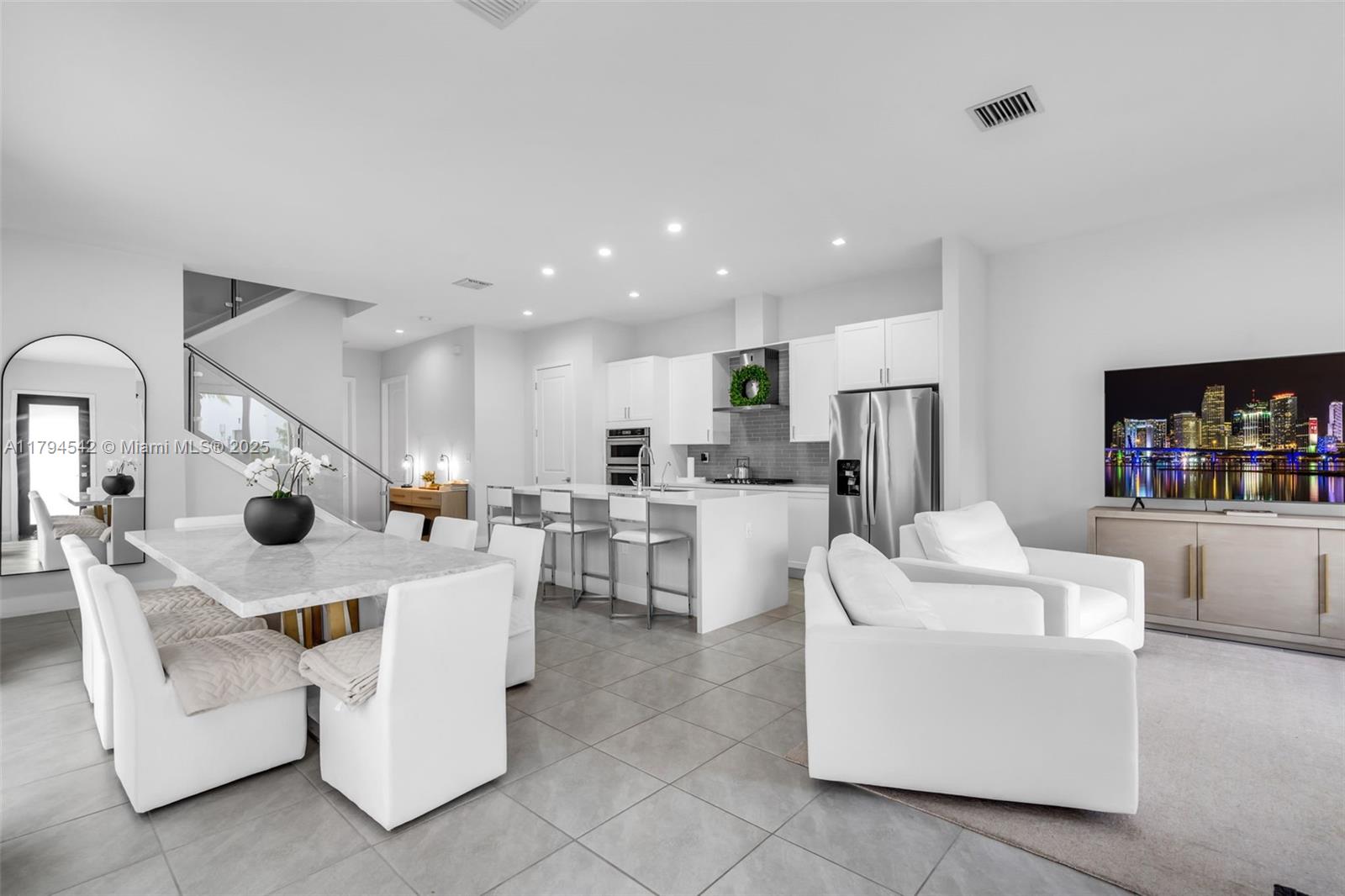 4445 NW 82nd Ave