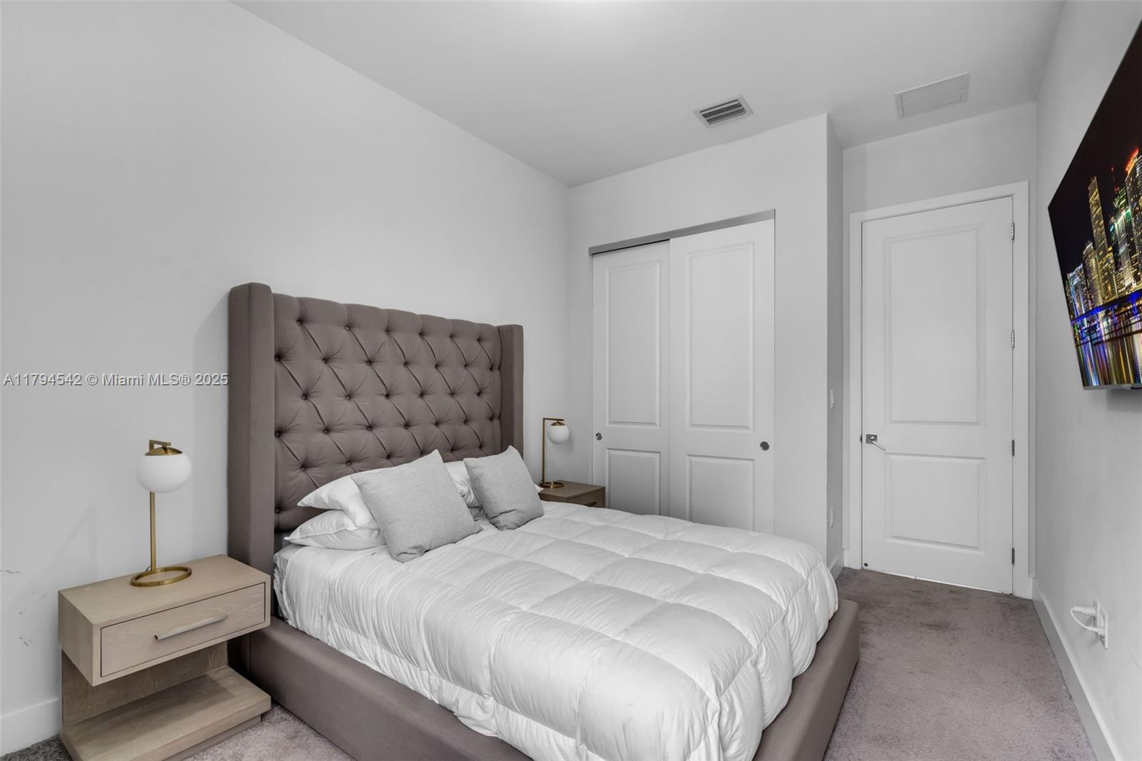 4445 NW 82nd Ave