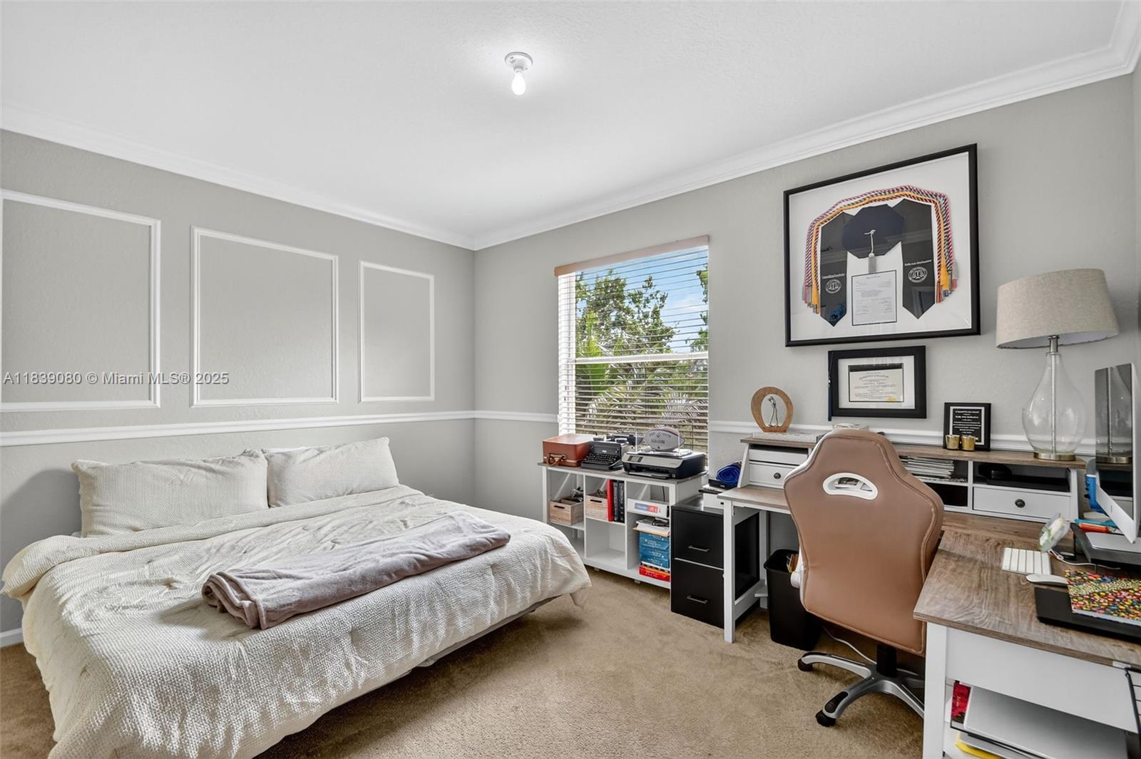 1086 Grove Park Cir