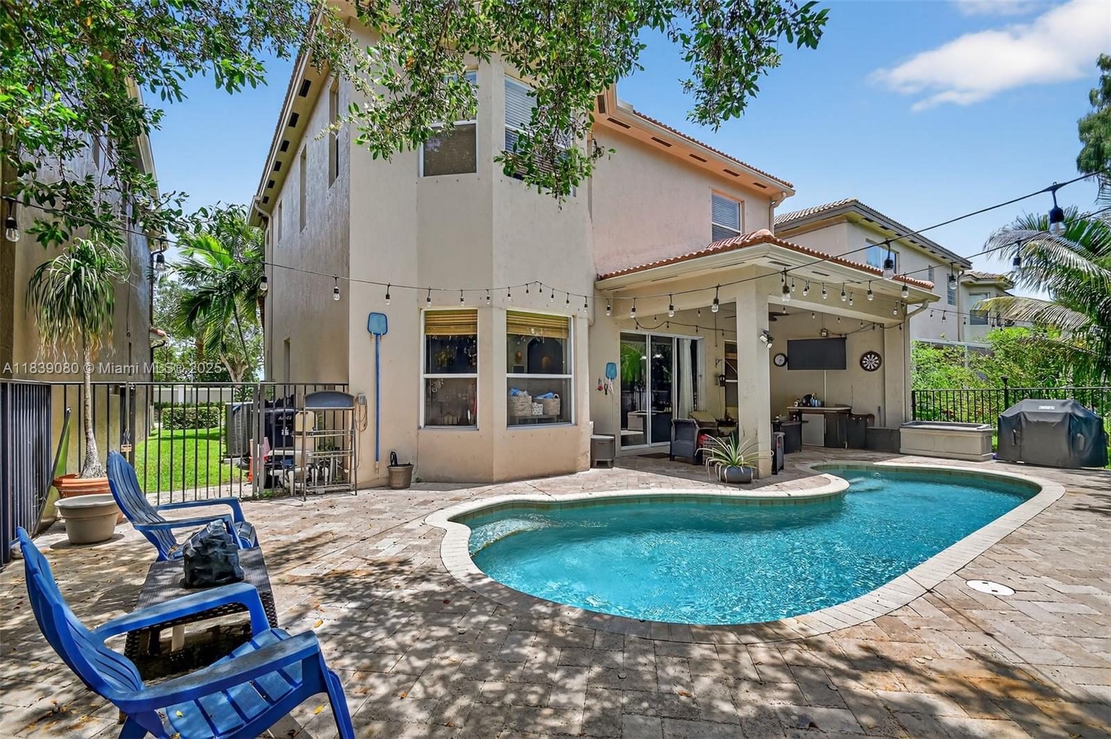 1086 Grove Park Cir