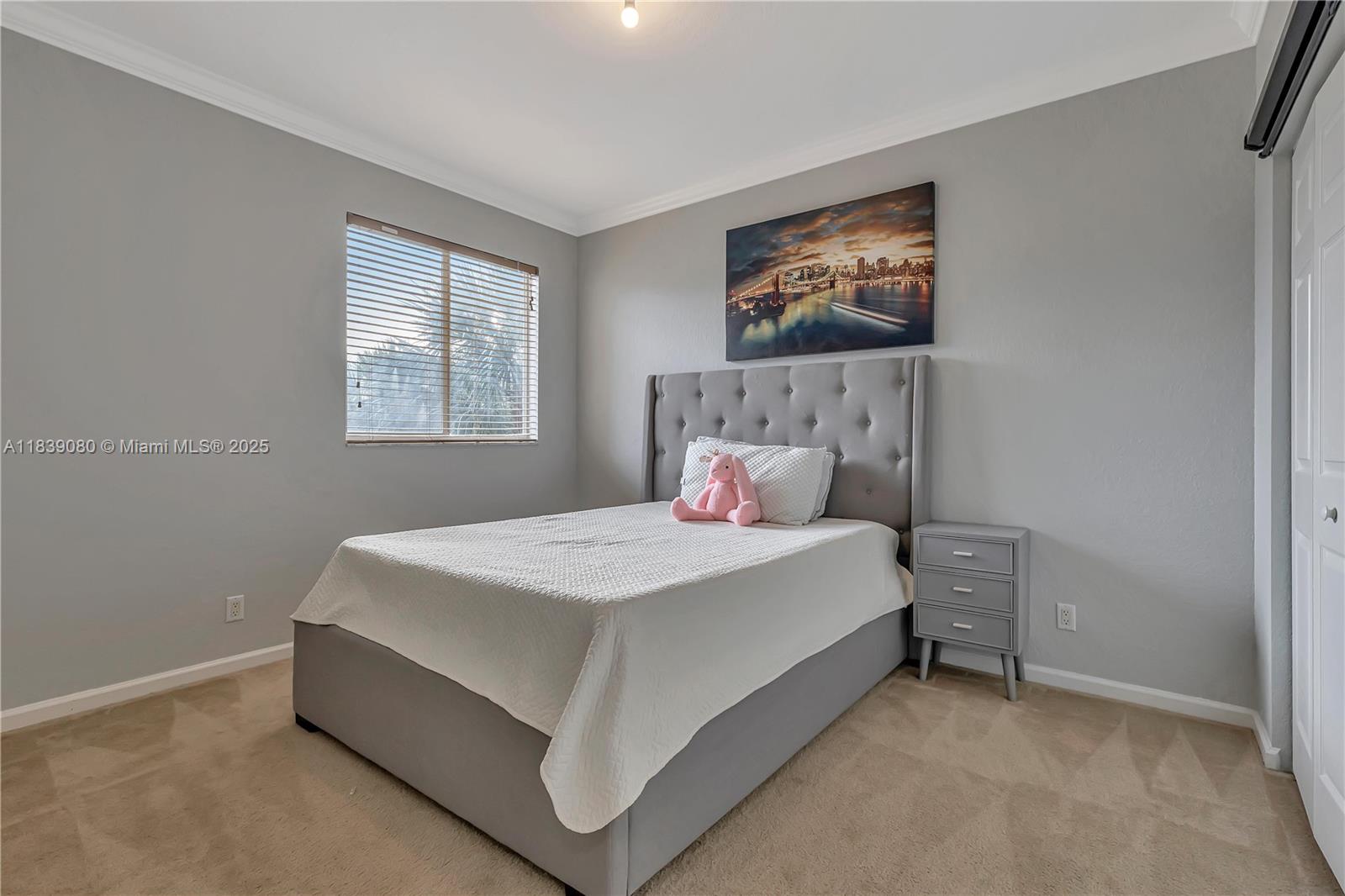 1086 Grove Park Cir