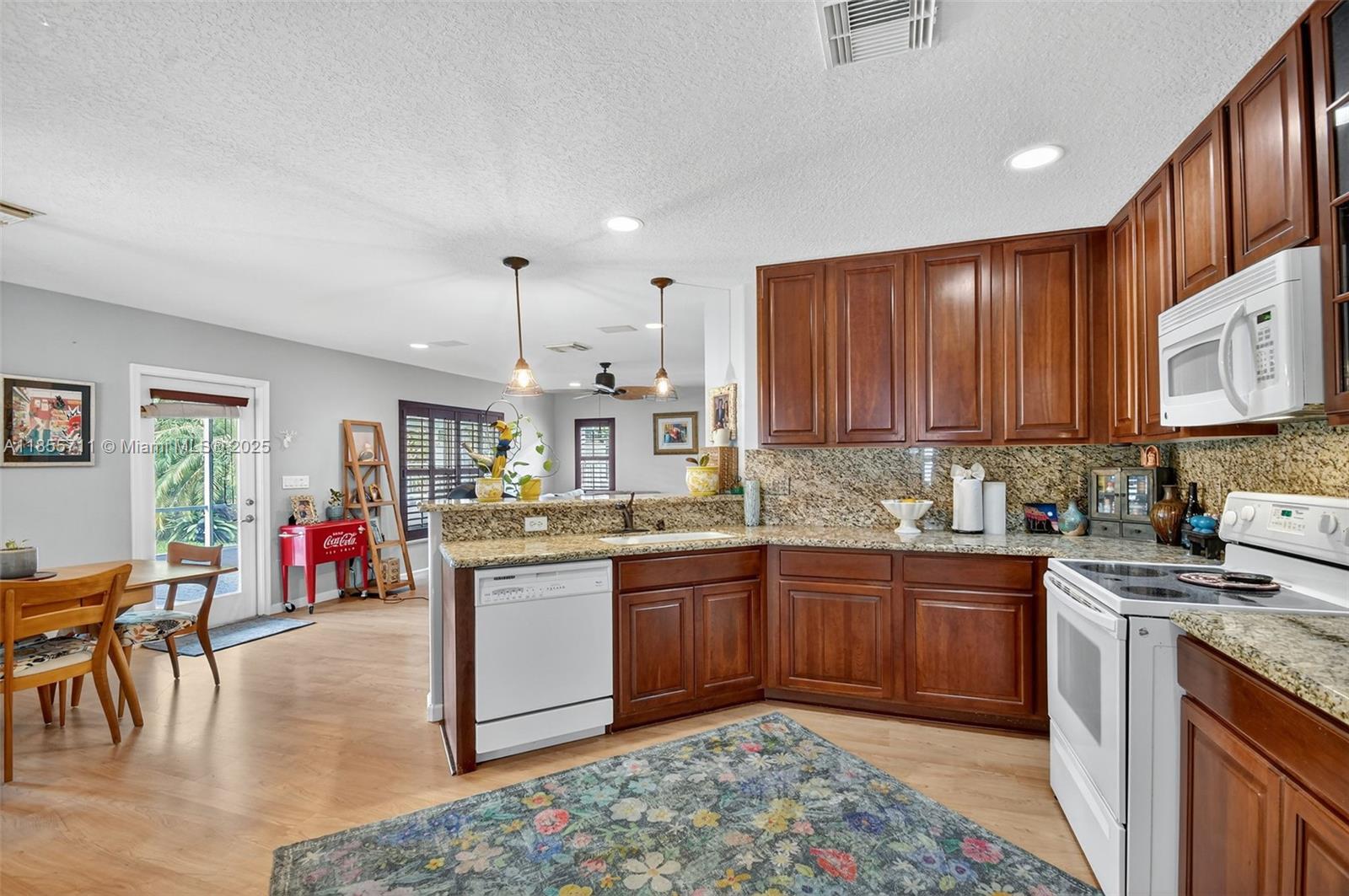 1506 Siena Ln