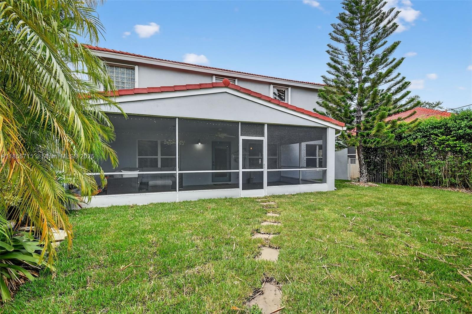 1506 Siena Ln