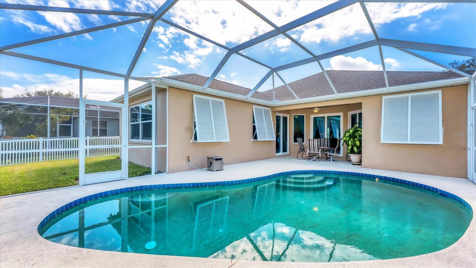 13527 GLOSSY IBIS PL