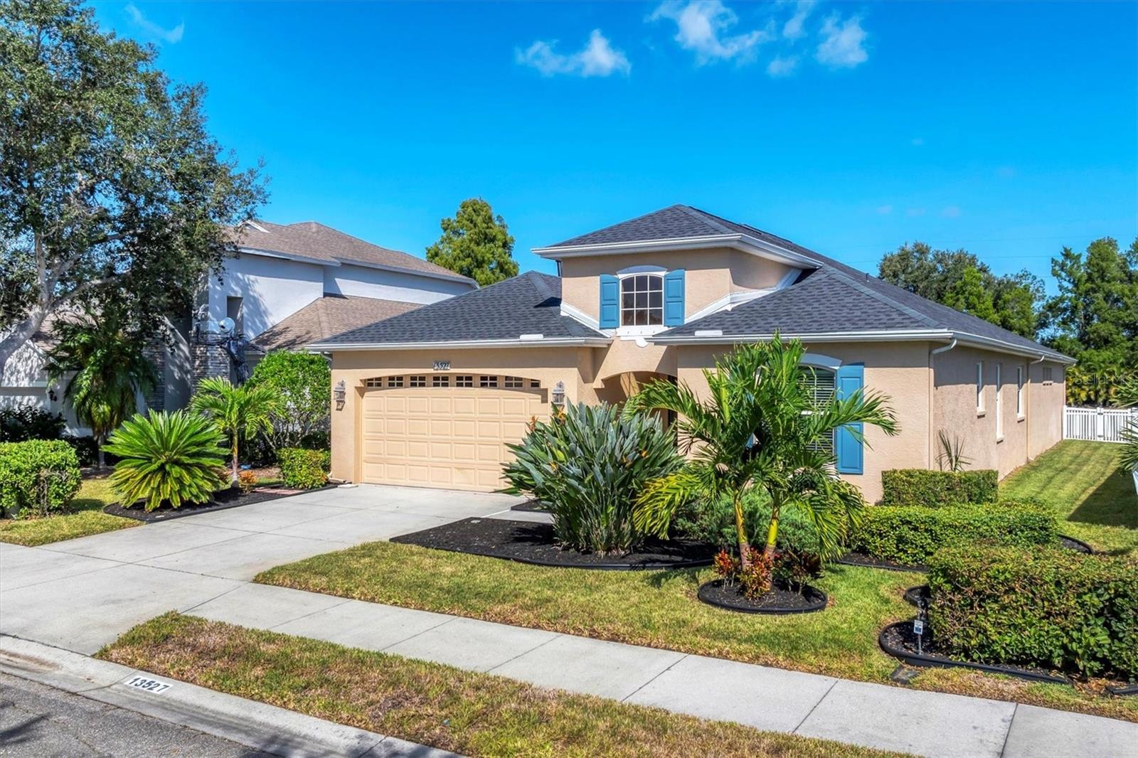 13527 GLOSSY IBIS PL