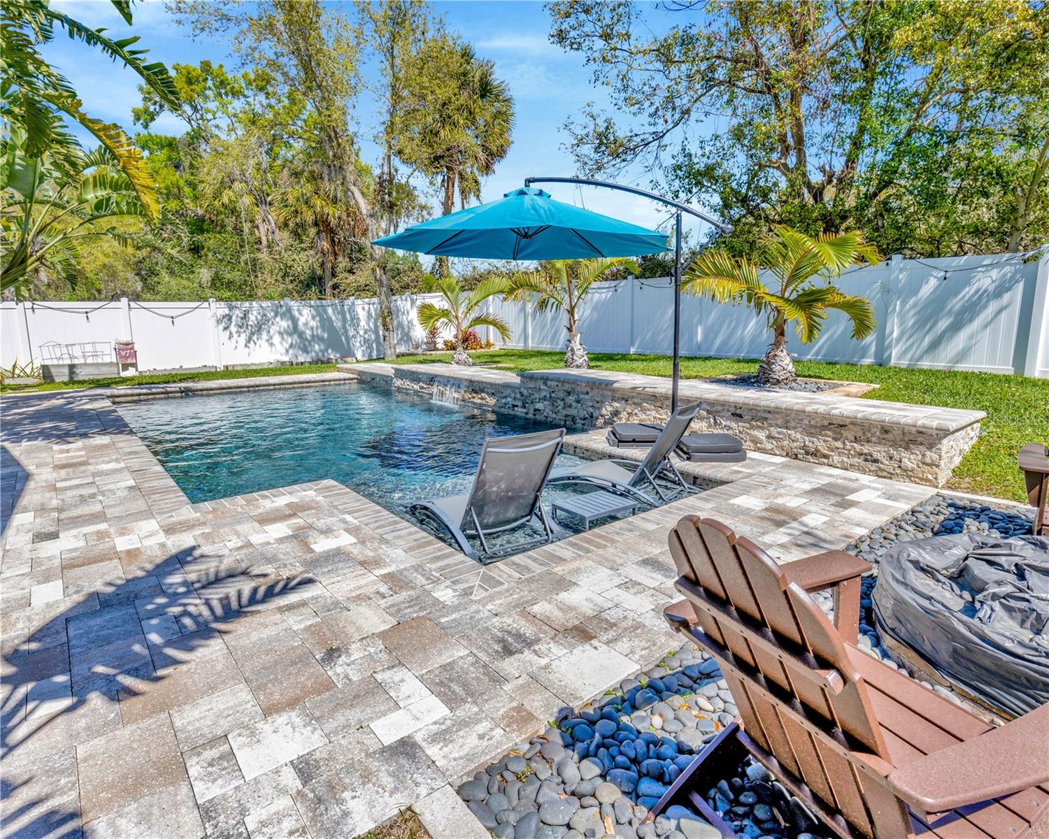 1307 GARDEN STONE LN
