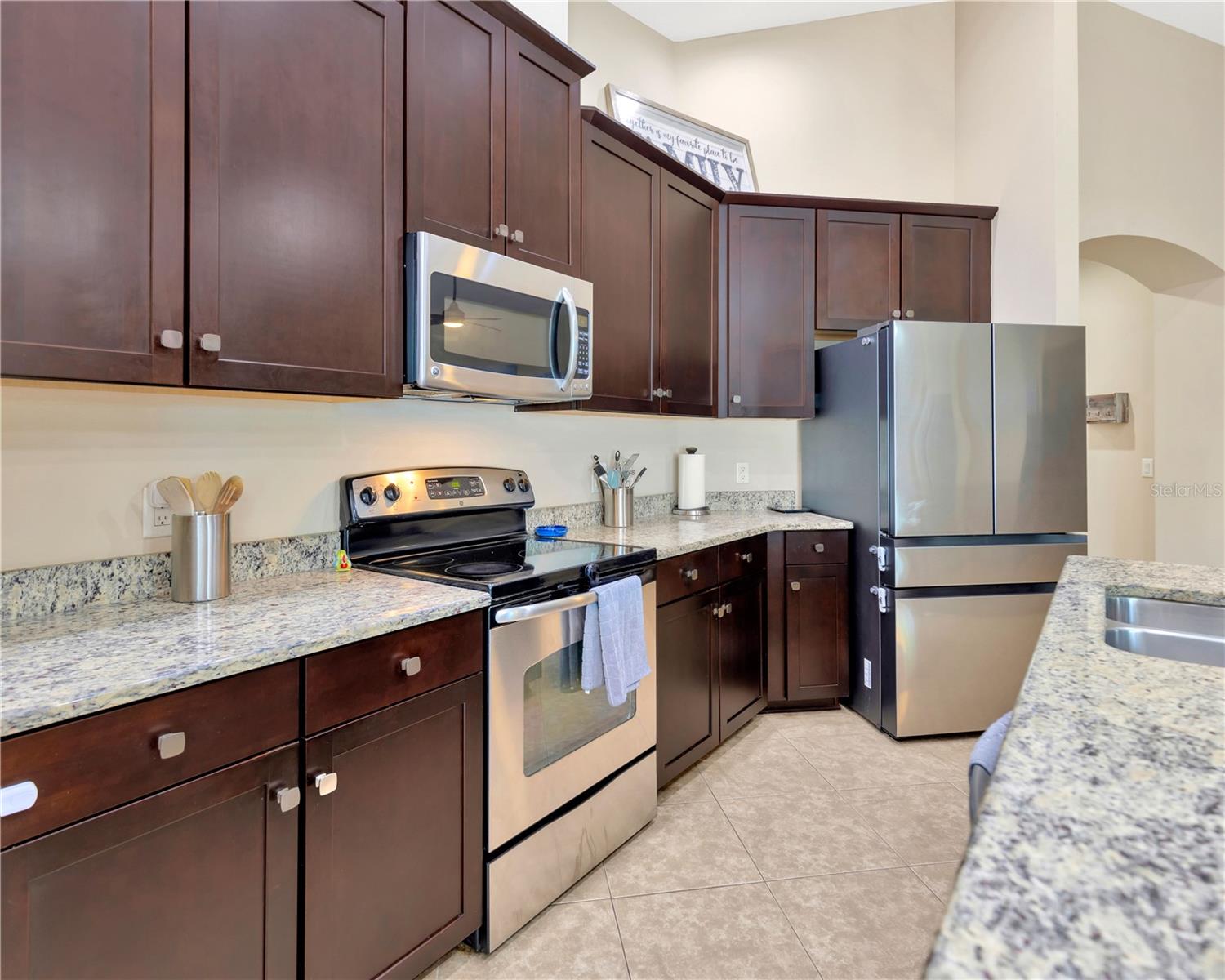 1307 GARDEN STONE LN
