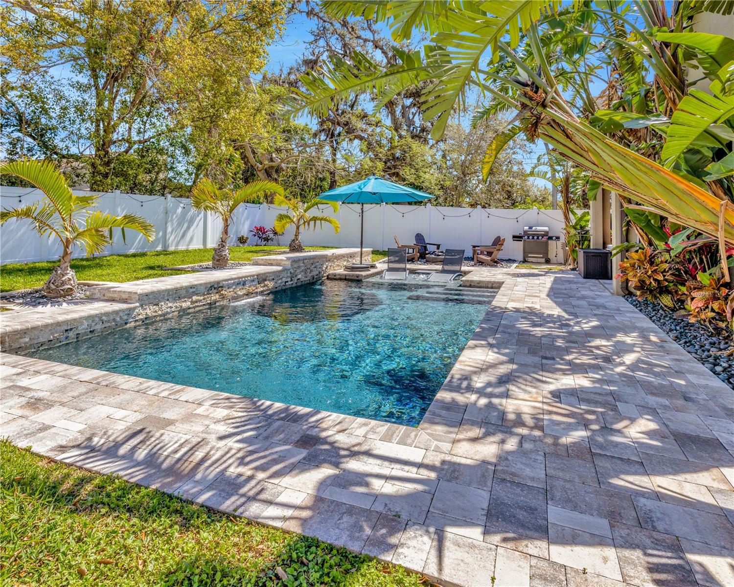 1307 GARDEN STONE LN