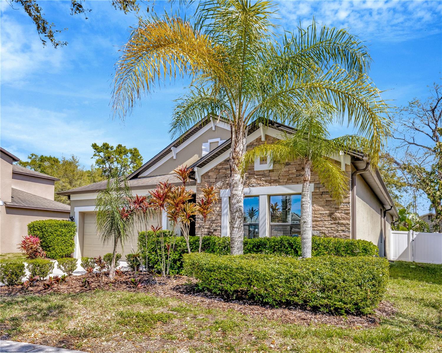 1307 GARDEN STONE LN