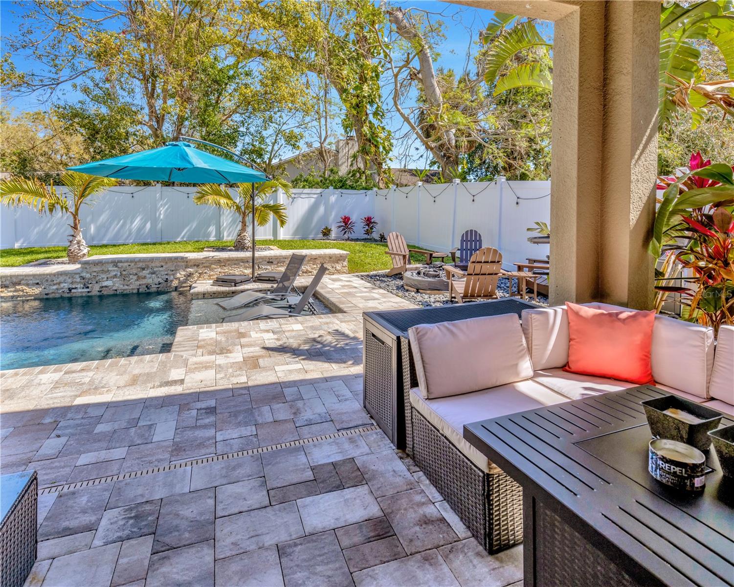 1307 GARDEN STONE LN