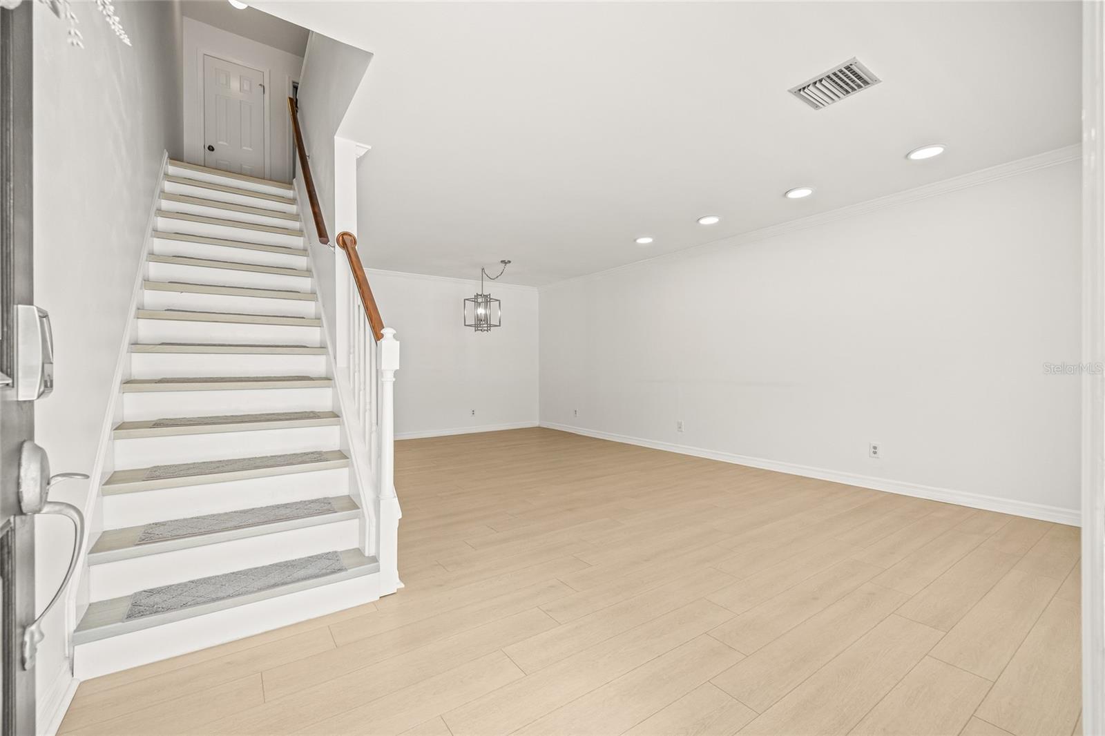 609 S GLEN AVE #D