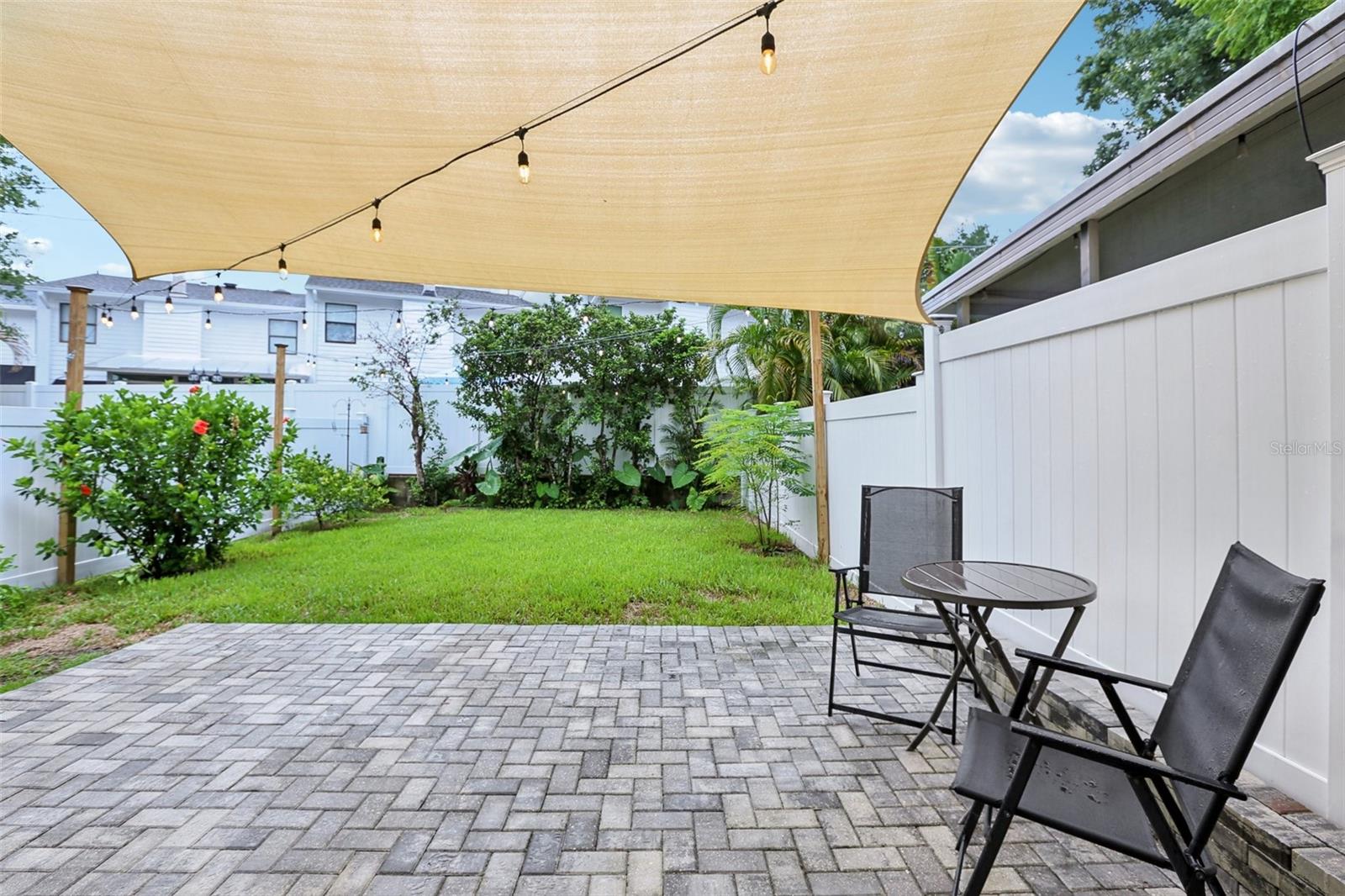 2405 W STROUD AVE #B