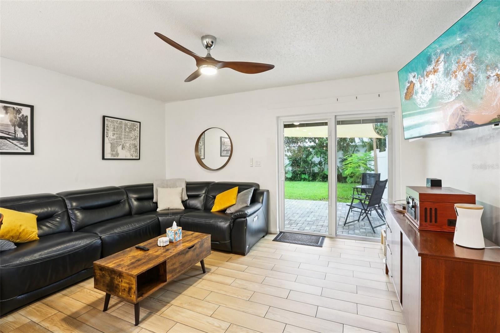 2405 W STROUD AVE #B