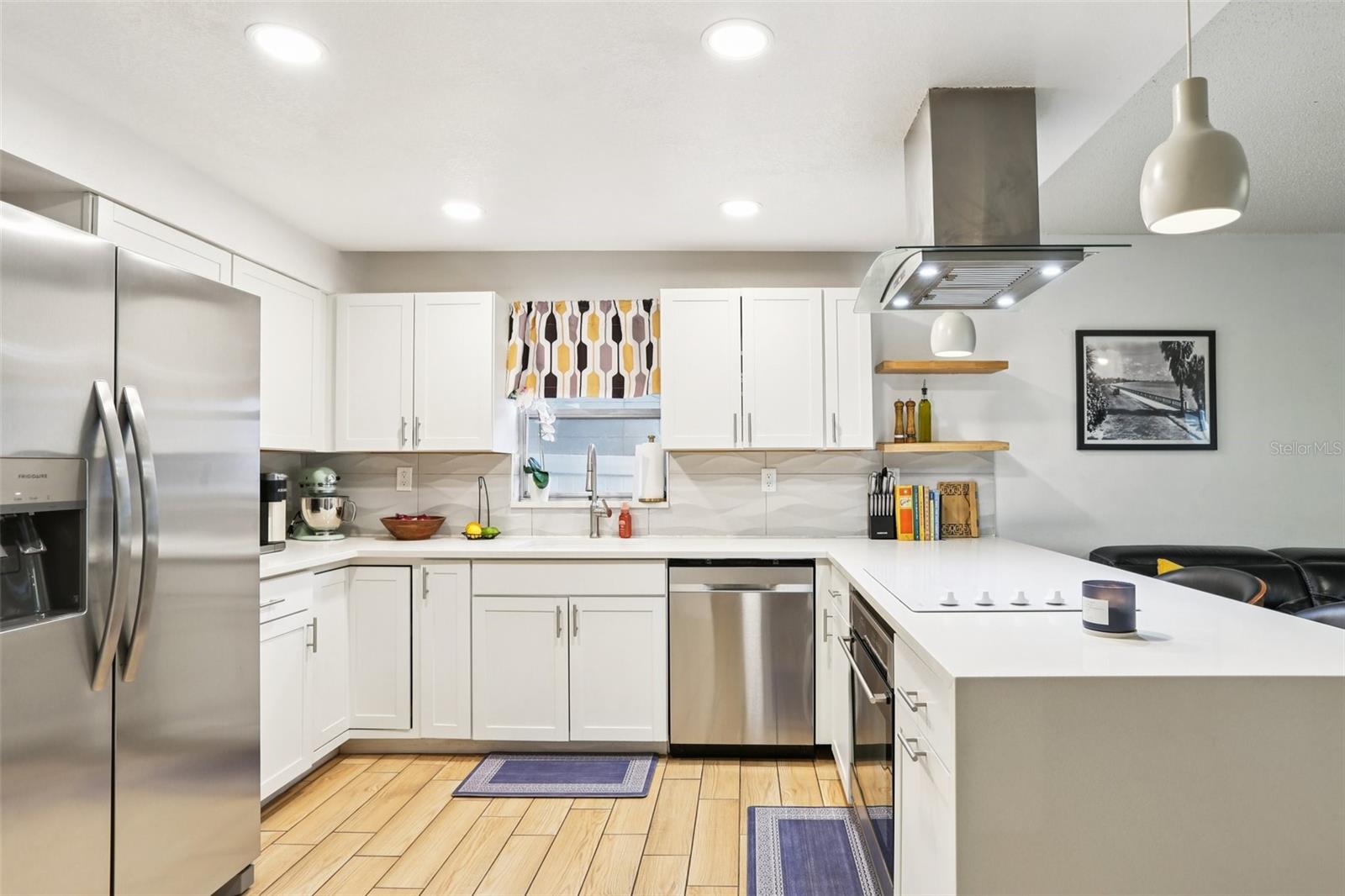 2405 W STROUD AVE #B