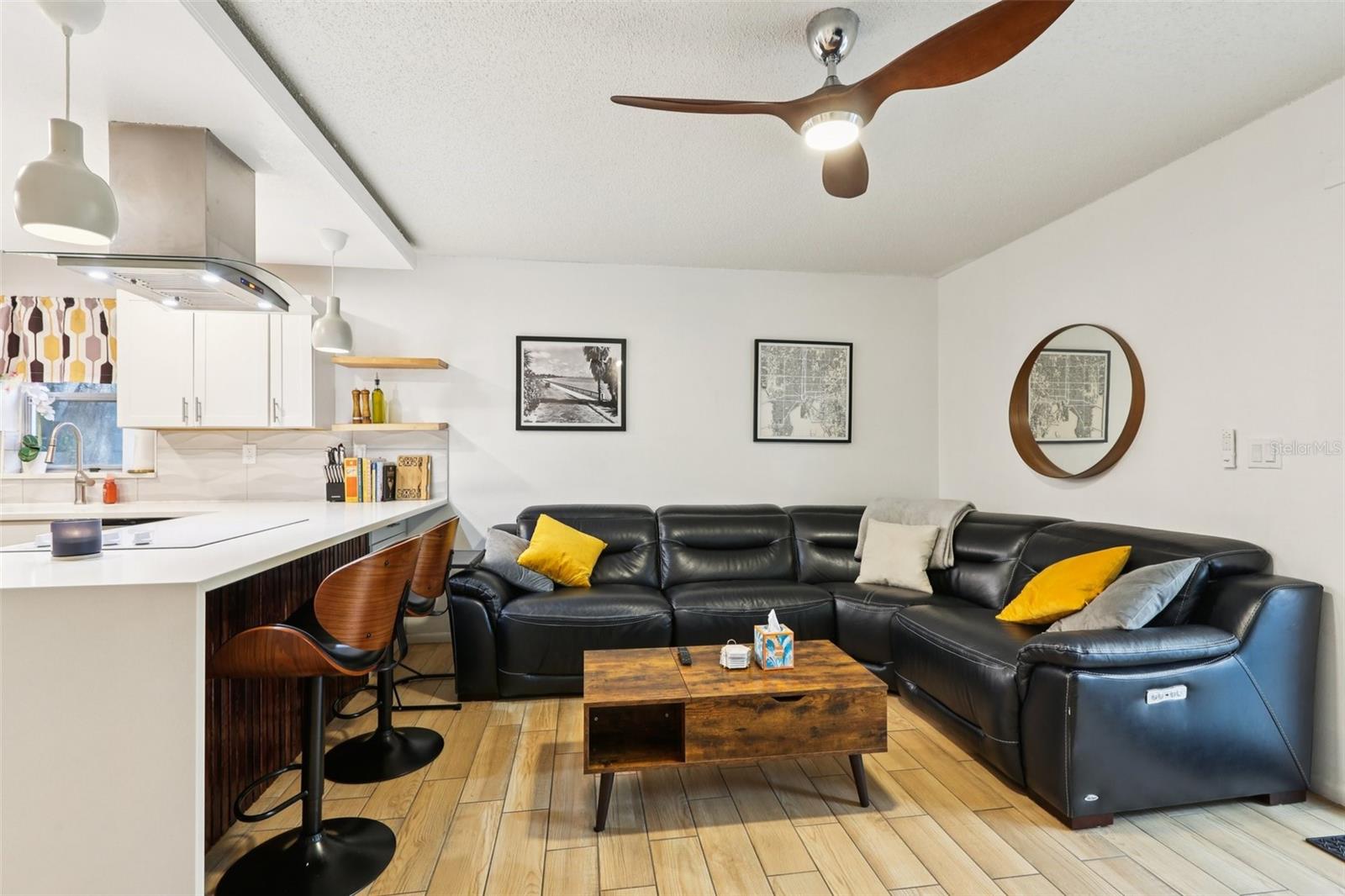 2405 W STROUD AVE #B