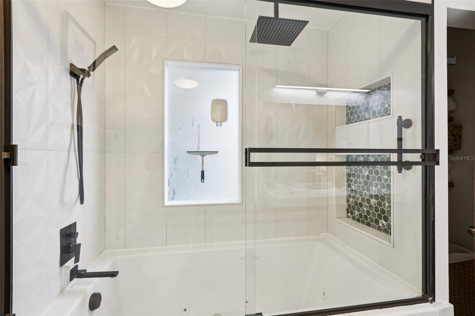 2405 W STROUD AVE #B