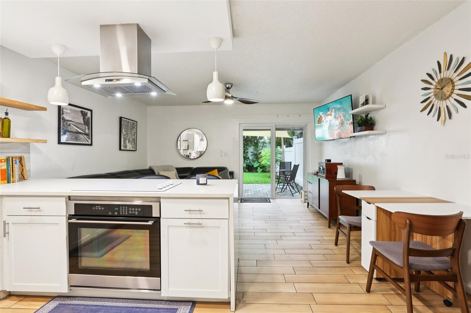 2405 W STROUD AVE #B