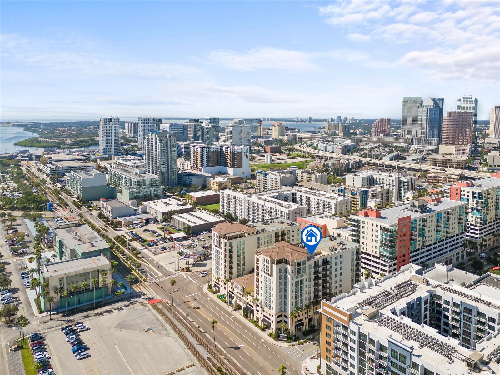 1227 E MADISON ST #605