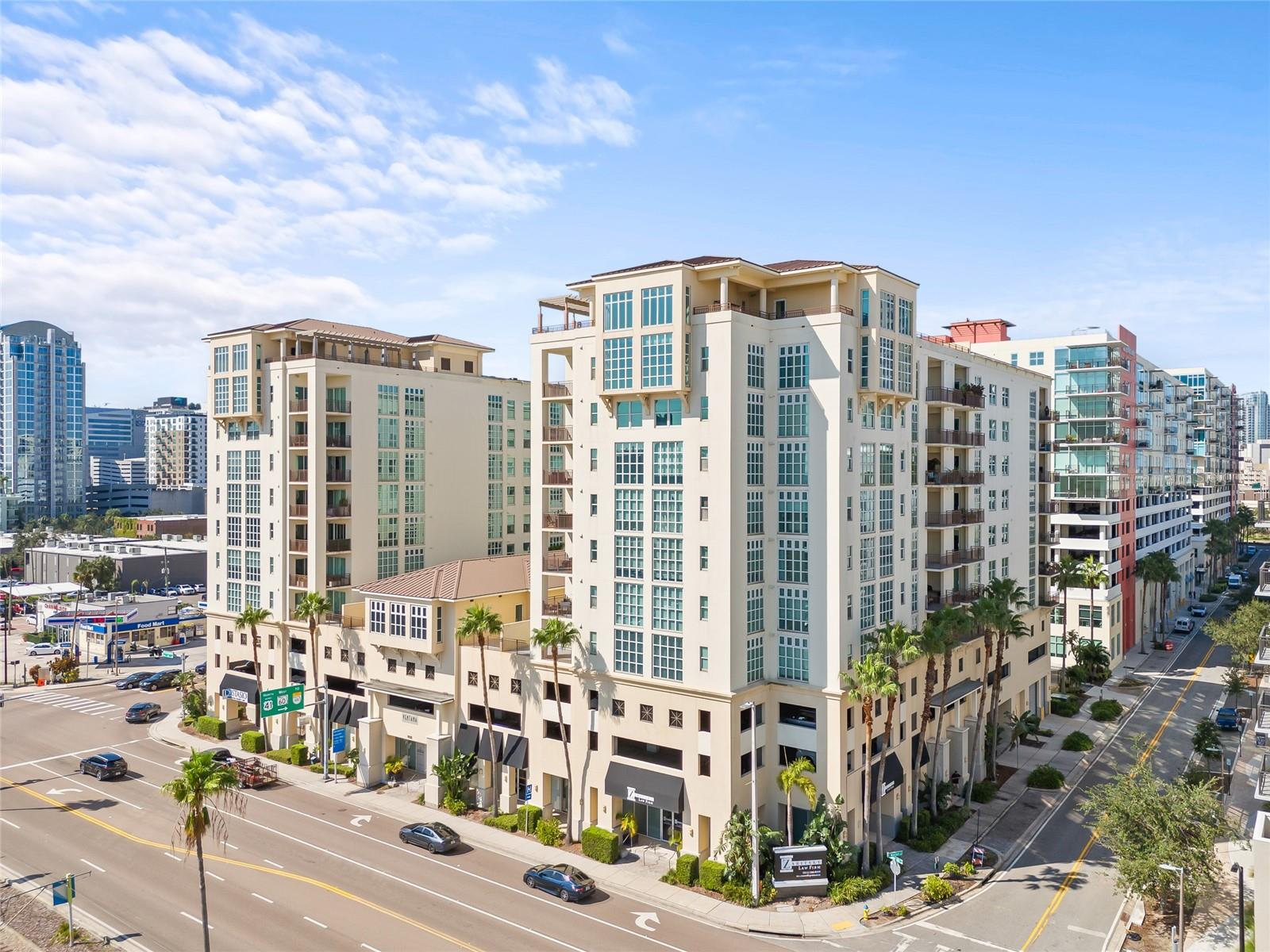 1227 E MADISON ST #605