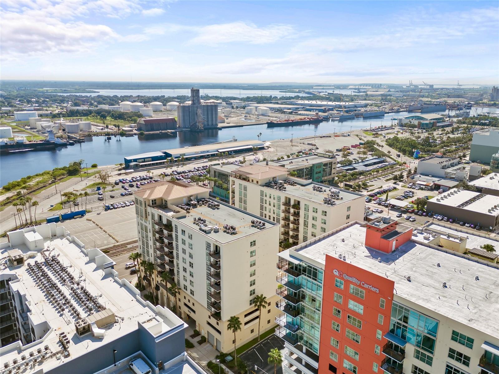 1227 E MADISON ST #605