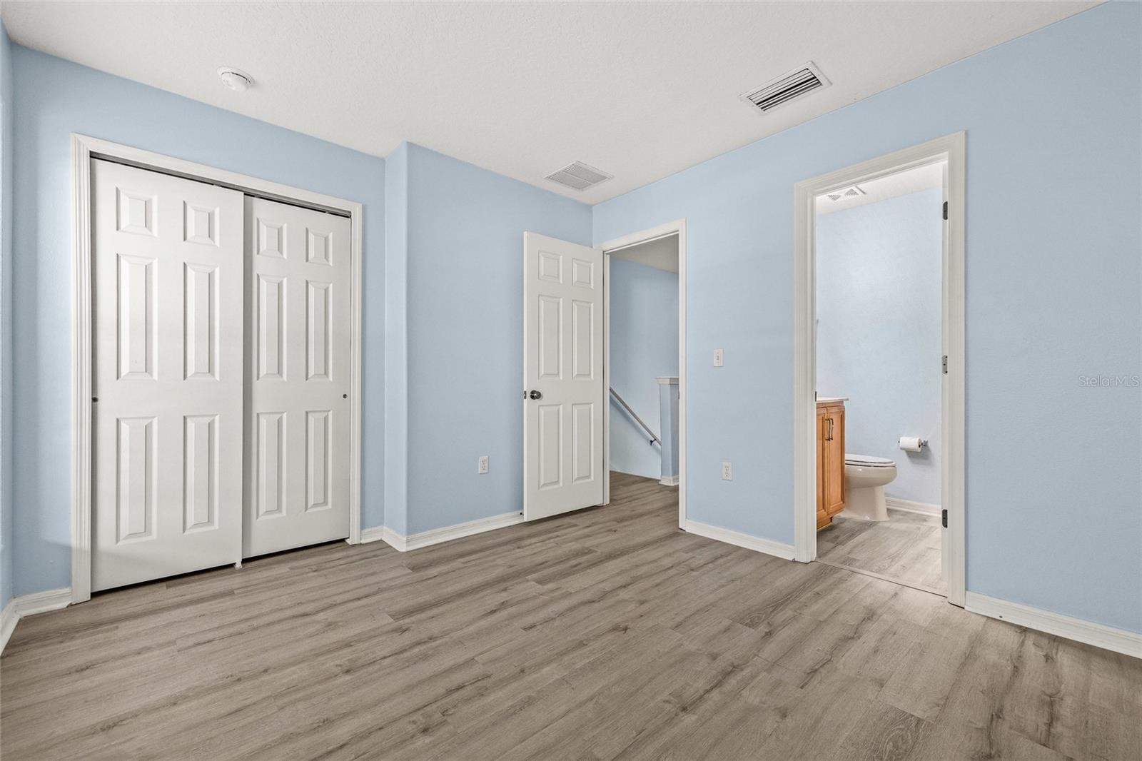 8120 SILENT CREEK DR