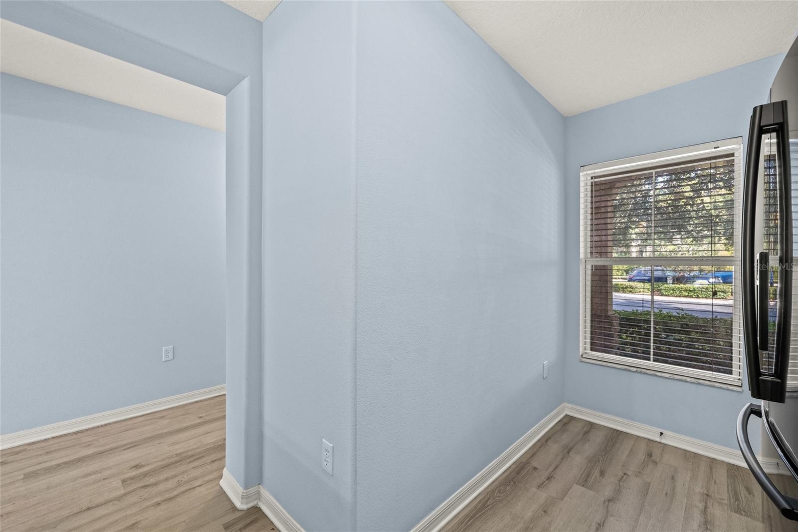 8120 SILENT CREEK DR