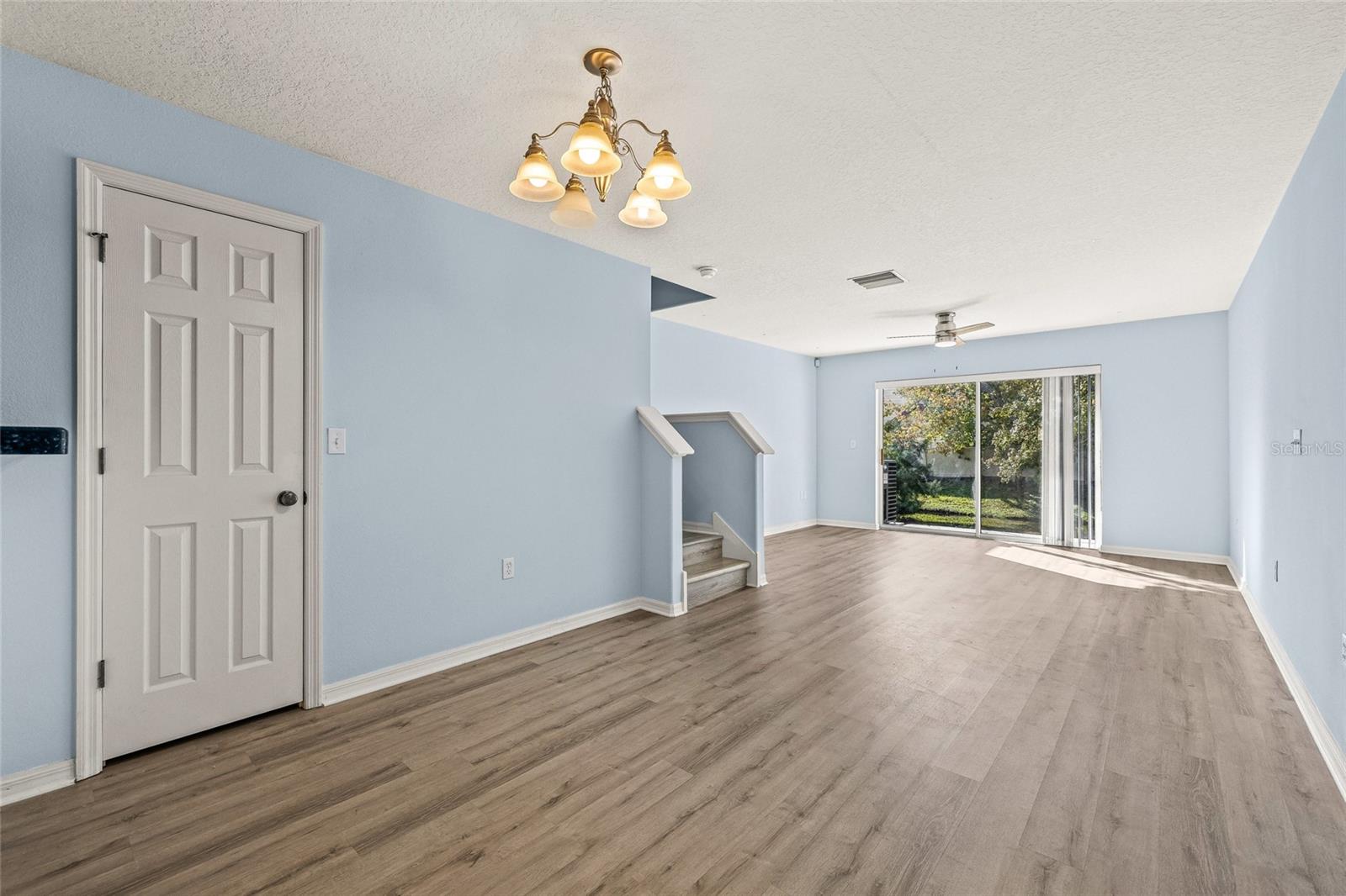 8120 SILENT CREEK DR