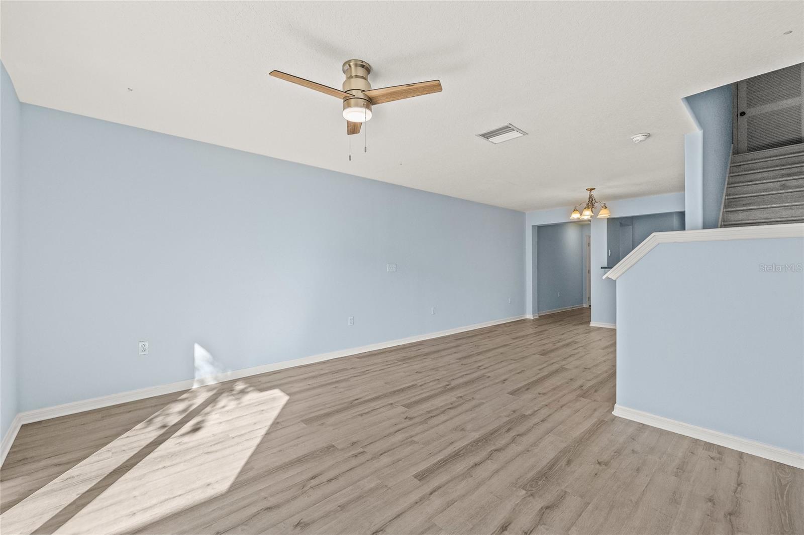 8120 SILENT CREEK DR