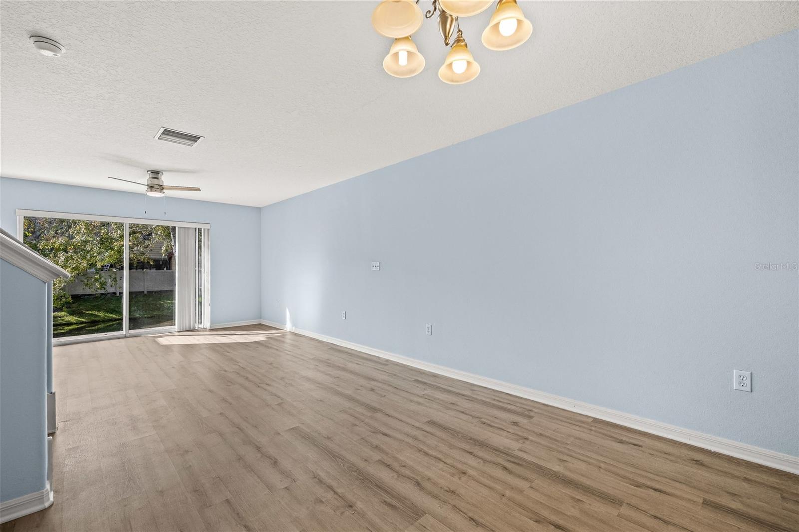 8120 SILENT CREEK DR