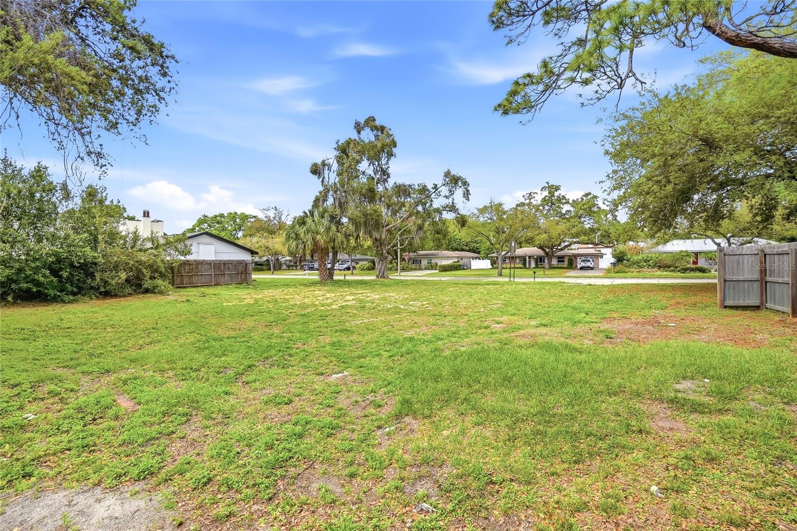 4104 W EL PRADO BLVD